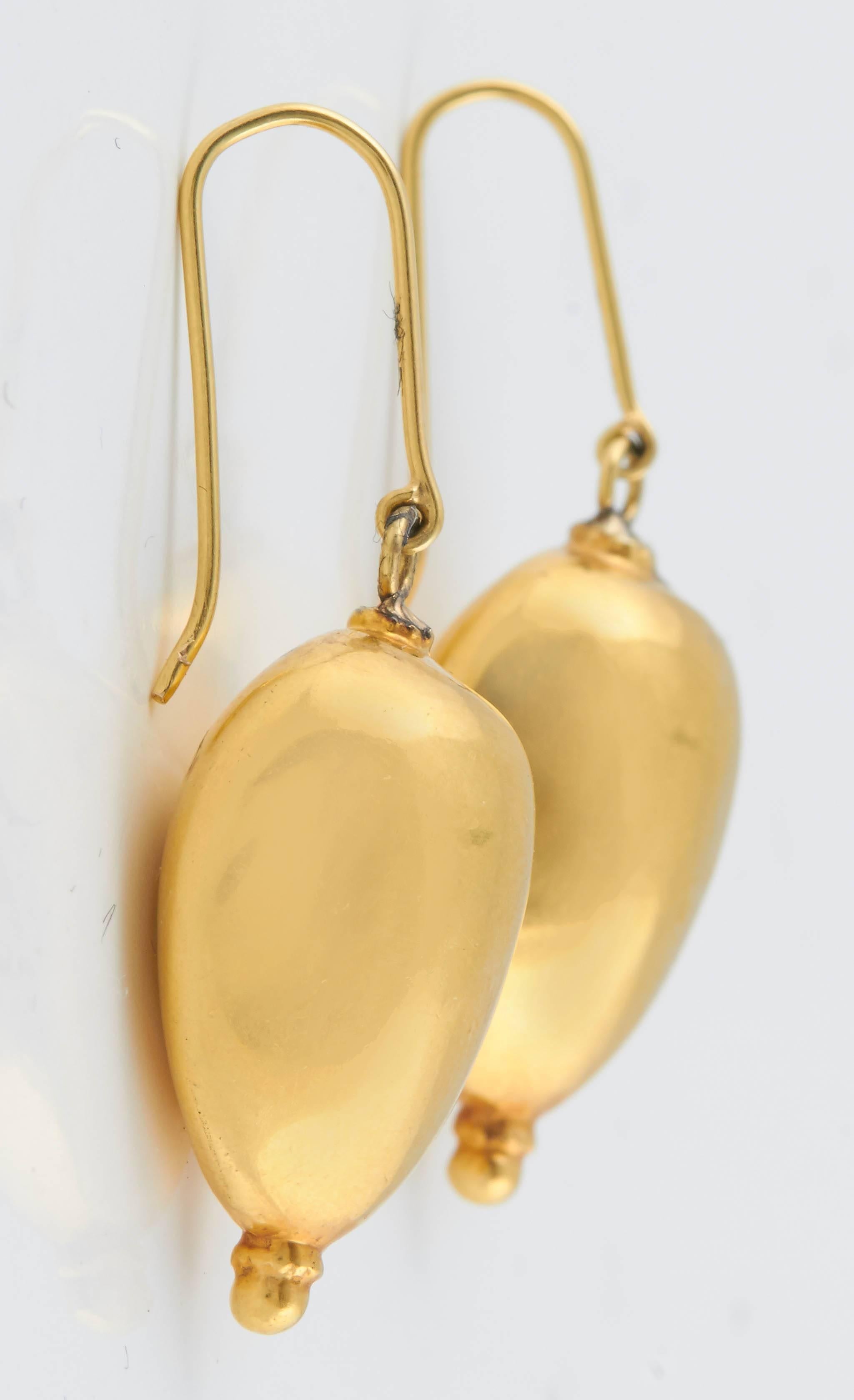 Contemporary Gold Edamame Earrings For Sale