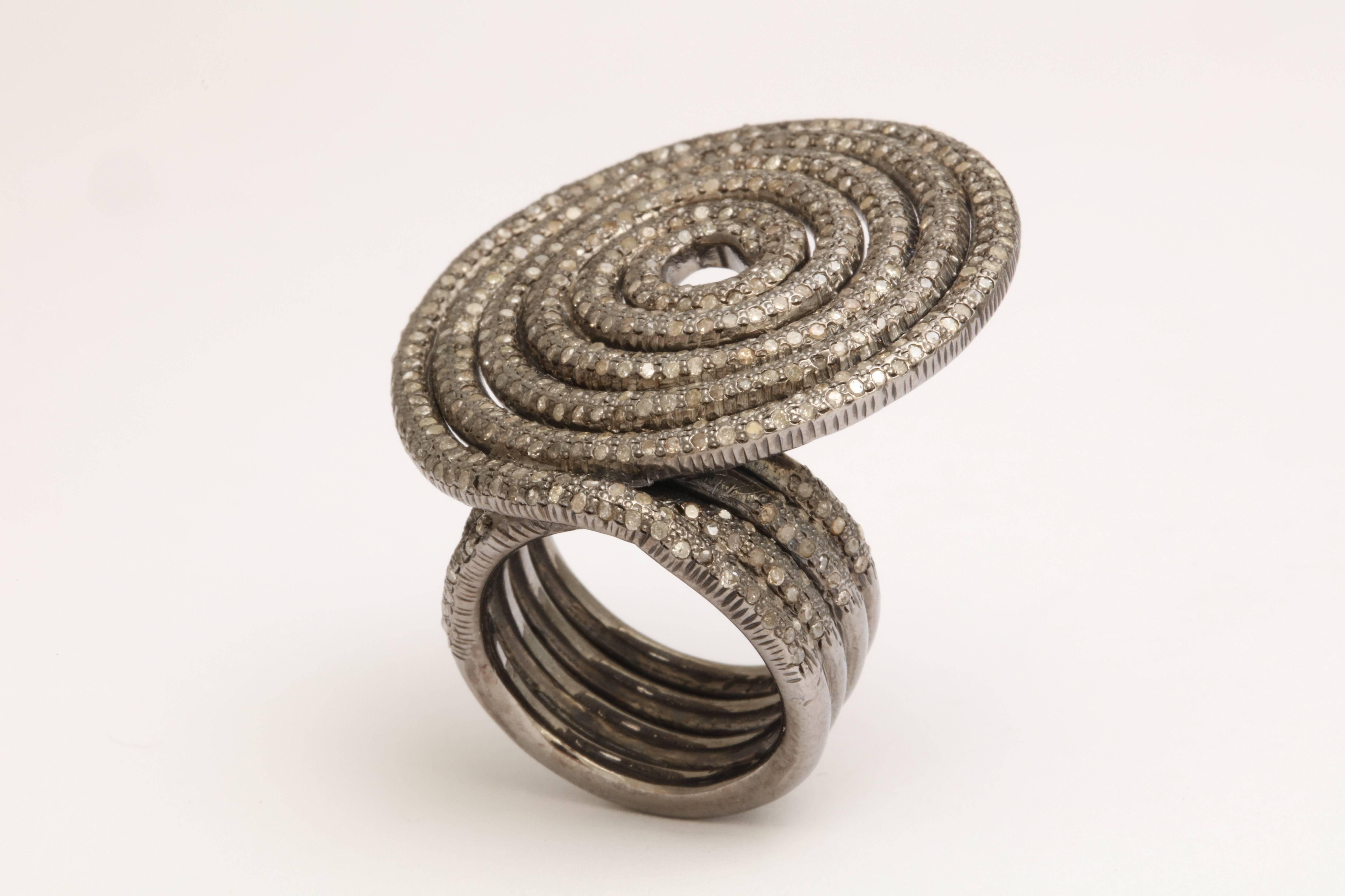 Small Diamond Silver Licorice Ring For Sale 2