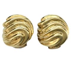 Vintage 1978 Van Cleef & Arpels Gold Earclips