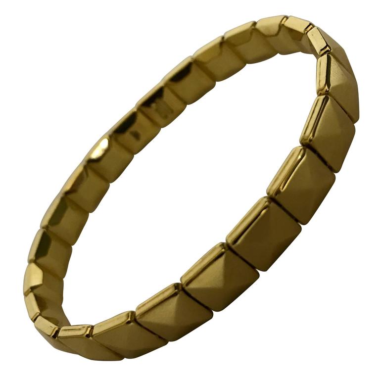 Yellow Gold Elegant Rigid Modern Bracelet For Sale at 1stdibs