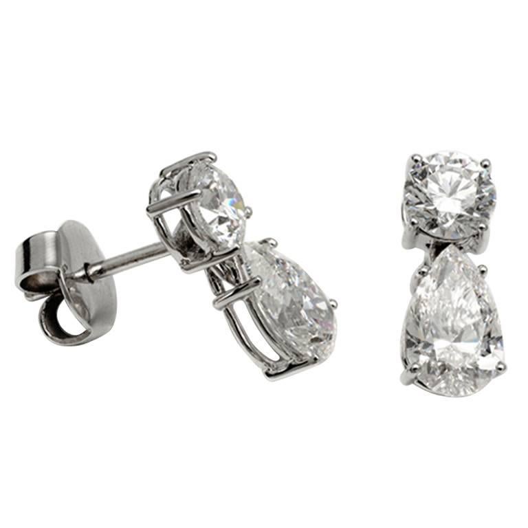 Diamonds Pear Shaped and White Gold Earrings