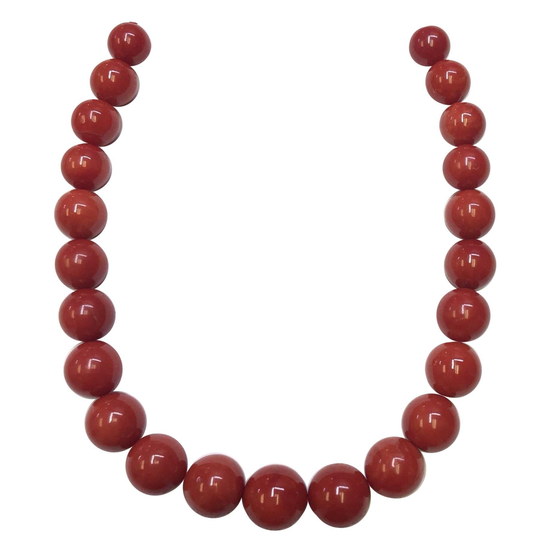 Strand of 23 Coral Beads