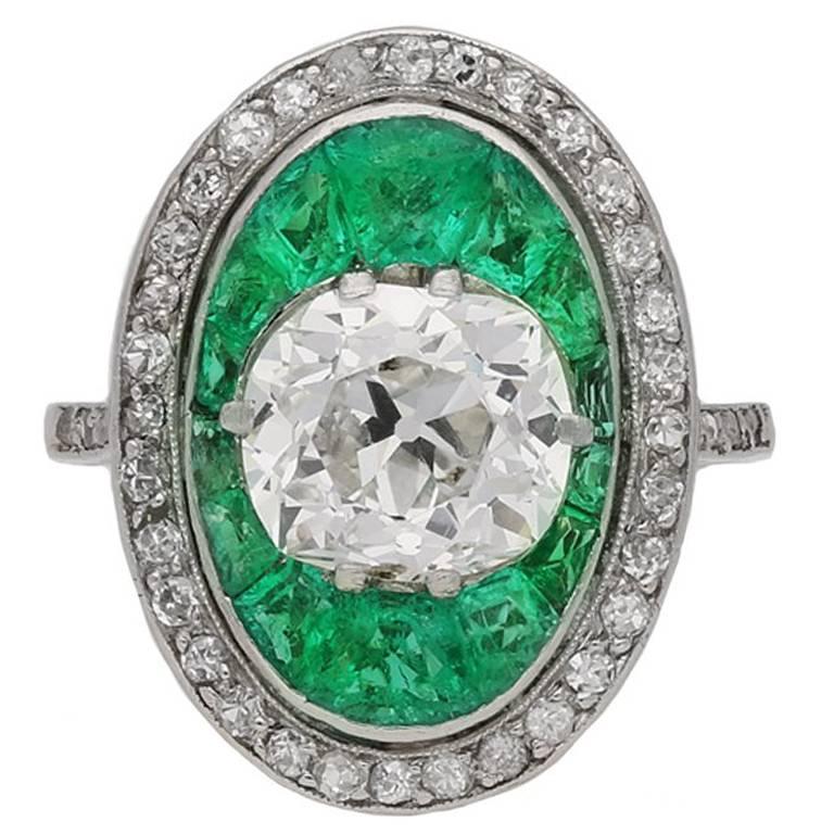 Antique Old Mine Cut Diamond and Emerald Ring, corca 1920