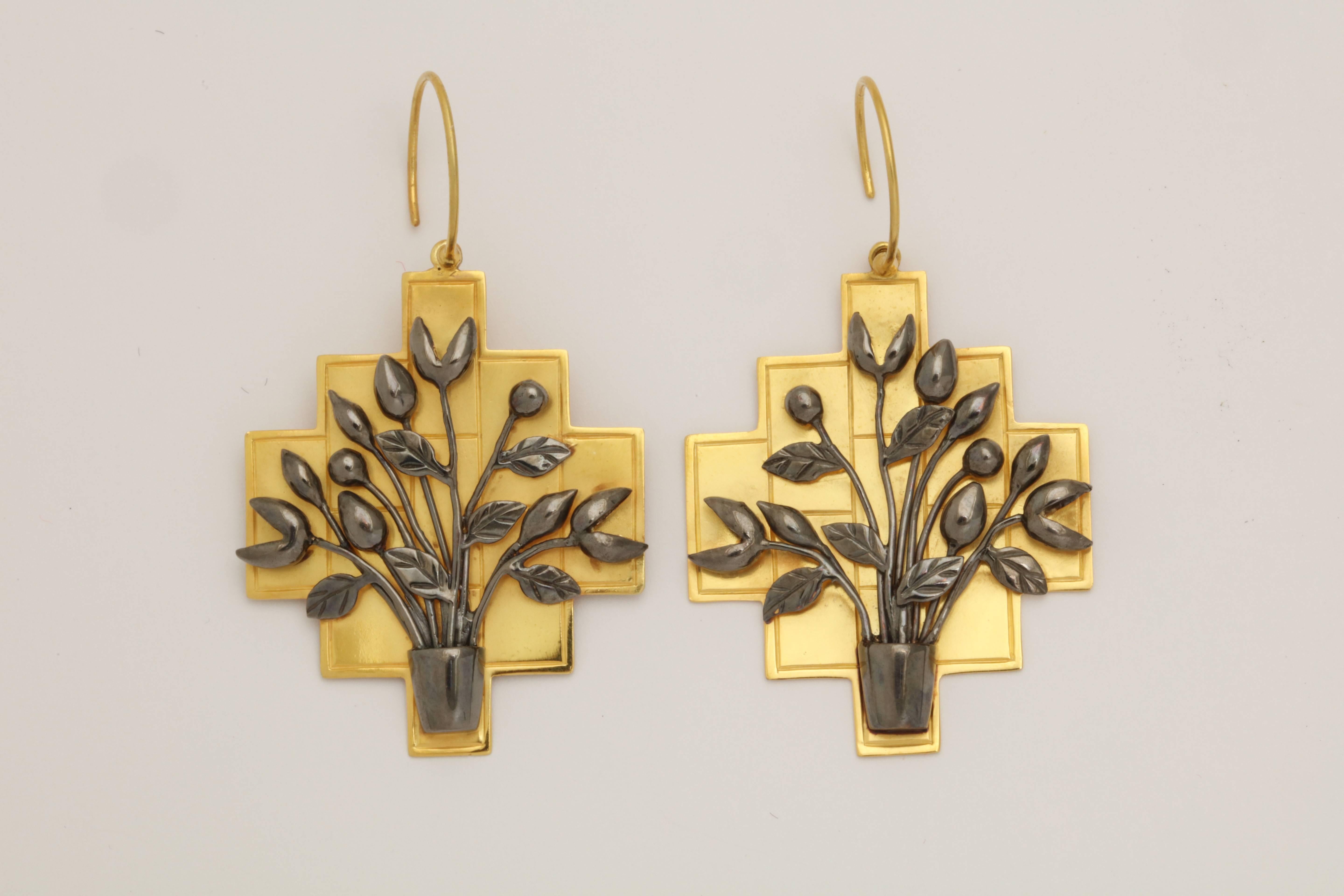 Women's Gold Silver Tulip Bouquet Earrings For Sale