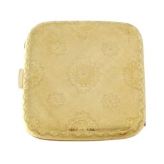 Vintage Gold Compact with Refined and Elegant Engravings