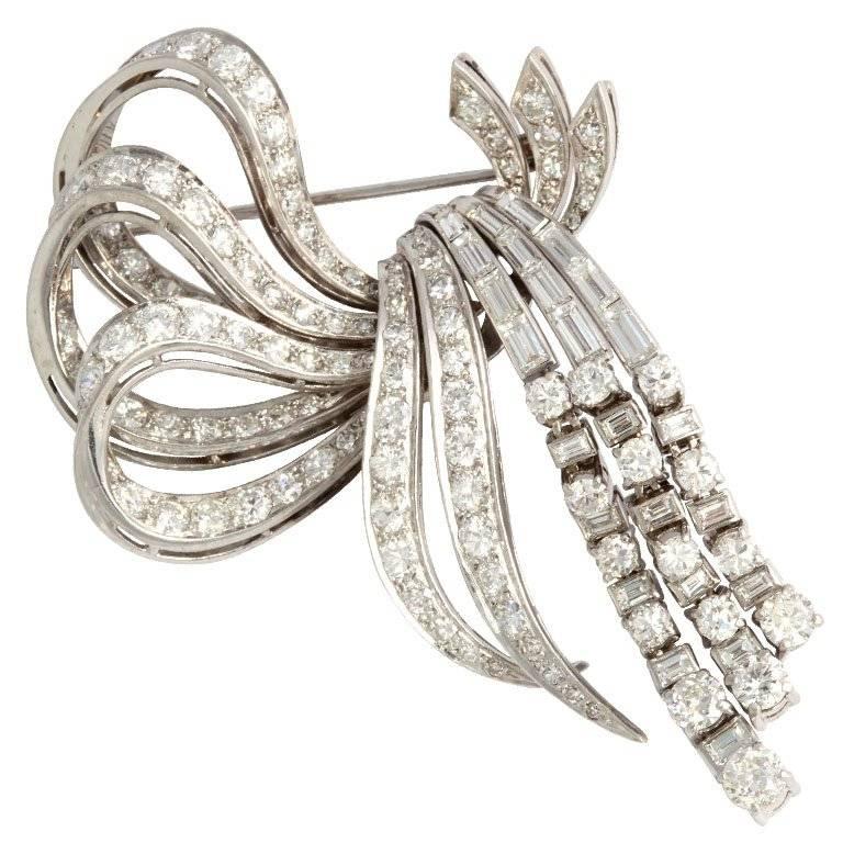 Large 1950s Articulated Diamond Platinum Bow Brooch