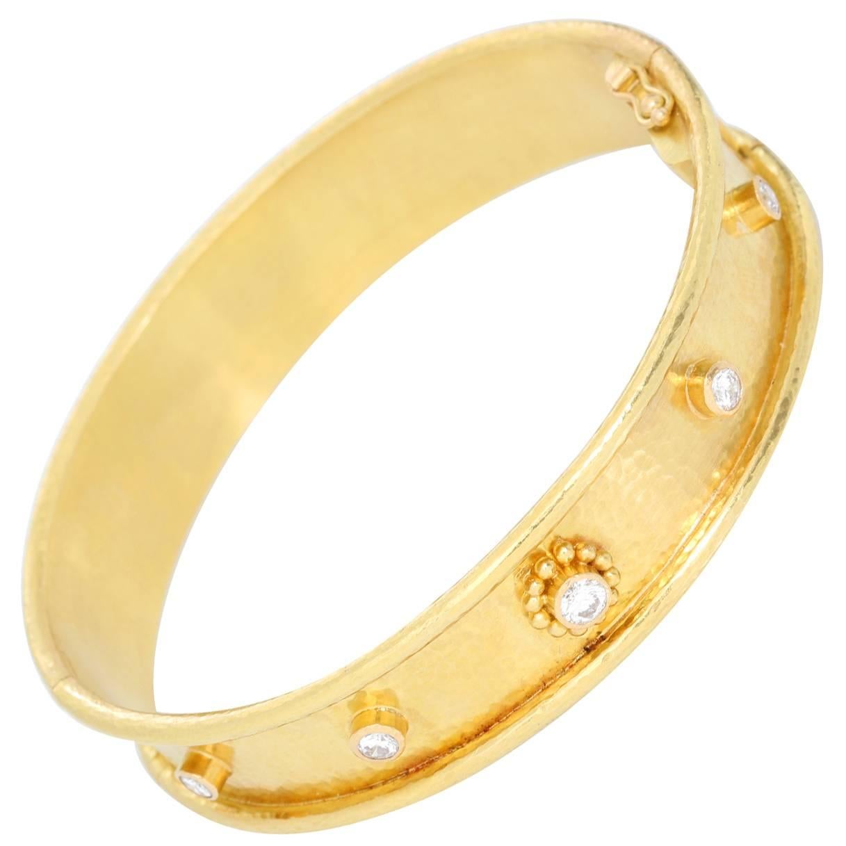 Elizabeth Locke 19 Karat Yellow Gold Bangle Bracelet