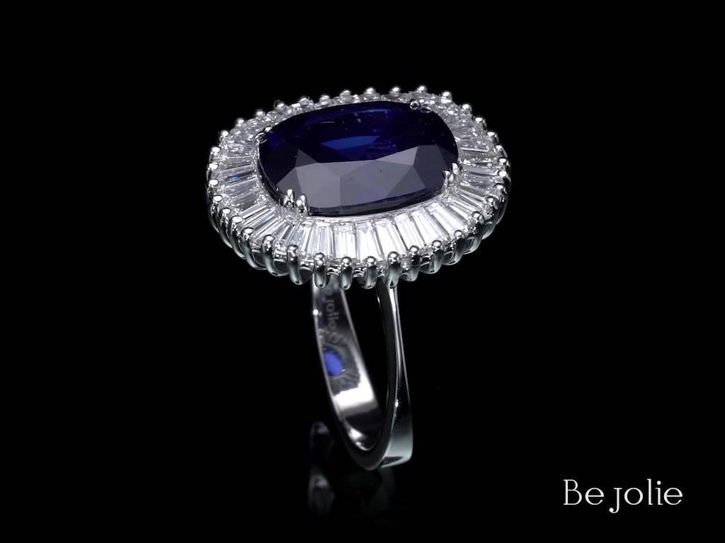 Women's or Men's Ballerina Style 6.97 Carat Cushion Cut Blue Sapphire & Diamonds engagement ring