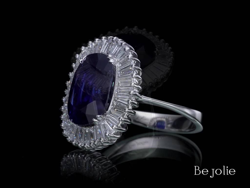 Ballerina Style 6.97 Carat Cushion Cut Blue Sapphire & Diamonds engagement ring In New Condition In New York, NY