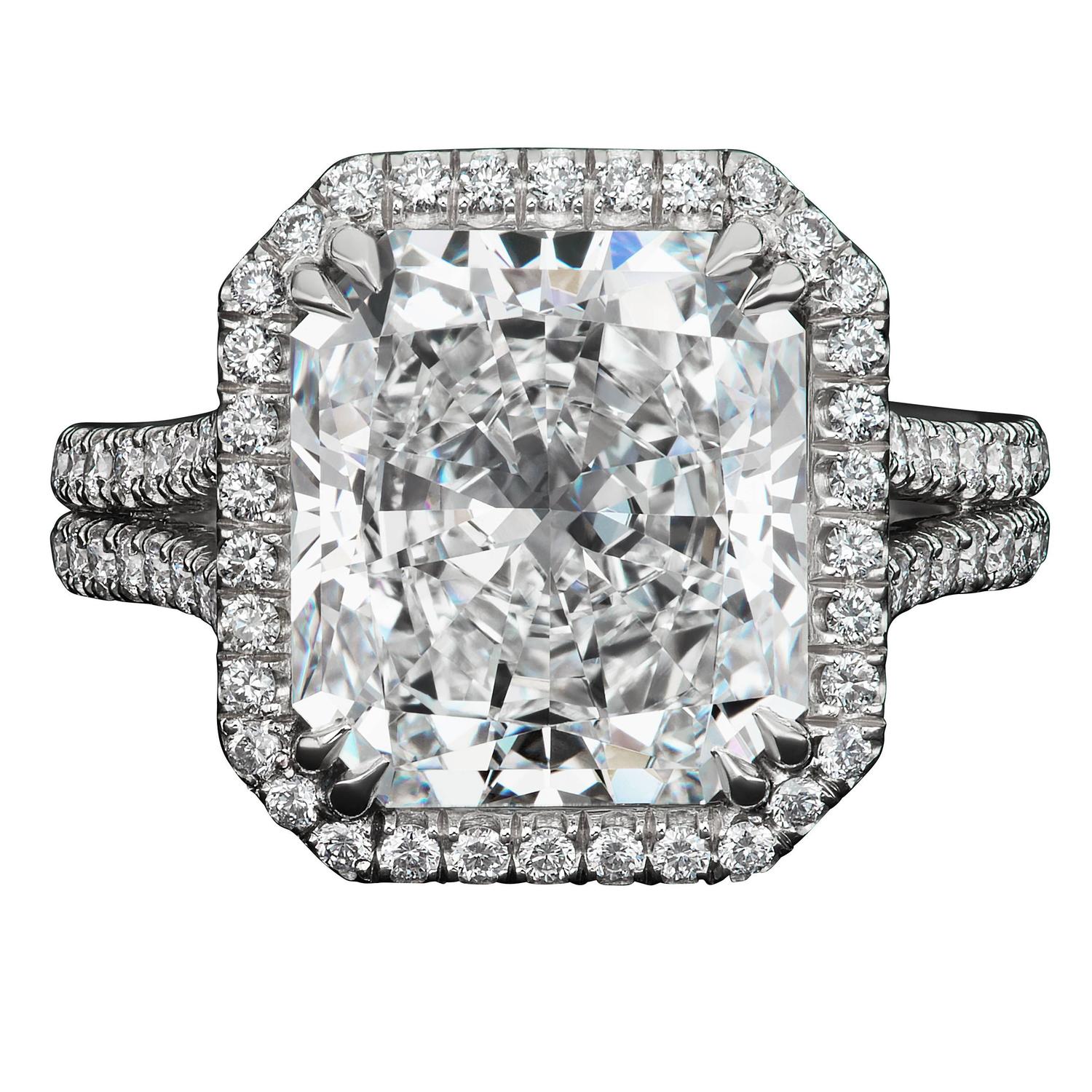 5.52 Carat Radiant Cut Diamond Platinum Ring For Sale at 1stdibs