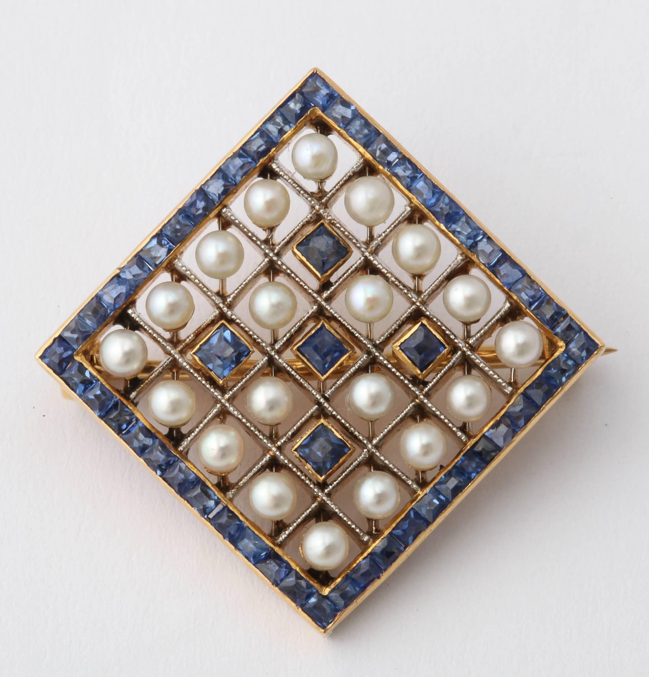 Women's or Men's English Edwardian Pearl Sapphire and Gold Brooch, circa 1905