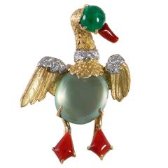 Retro Cartier Coral Moonstone Emerald Diamond Gold Platinum Duck Pin