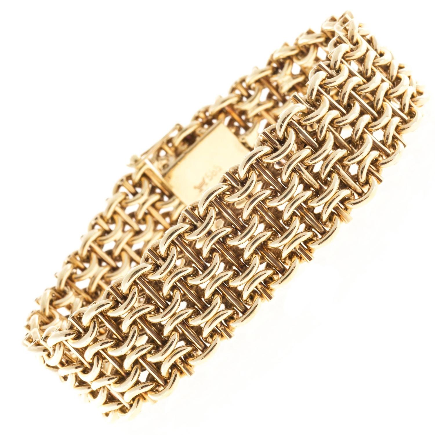 Wide Gold Mesh Bracelet For Sale at 1stdibs