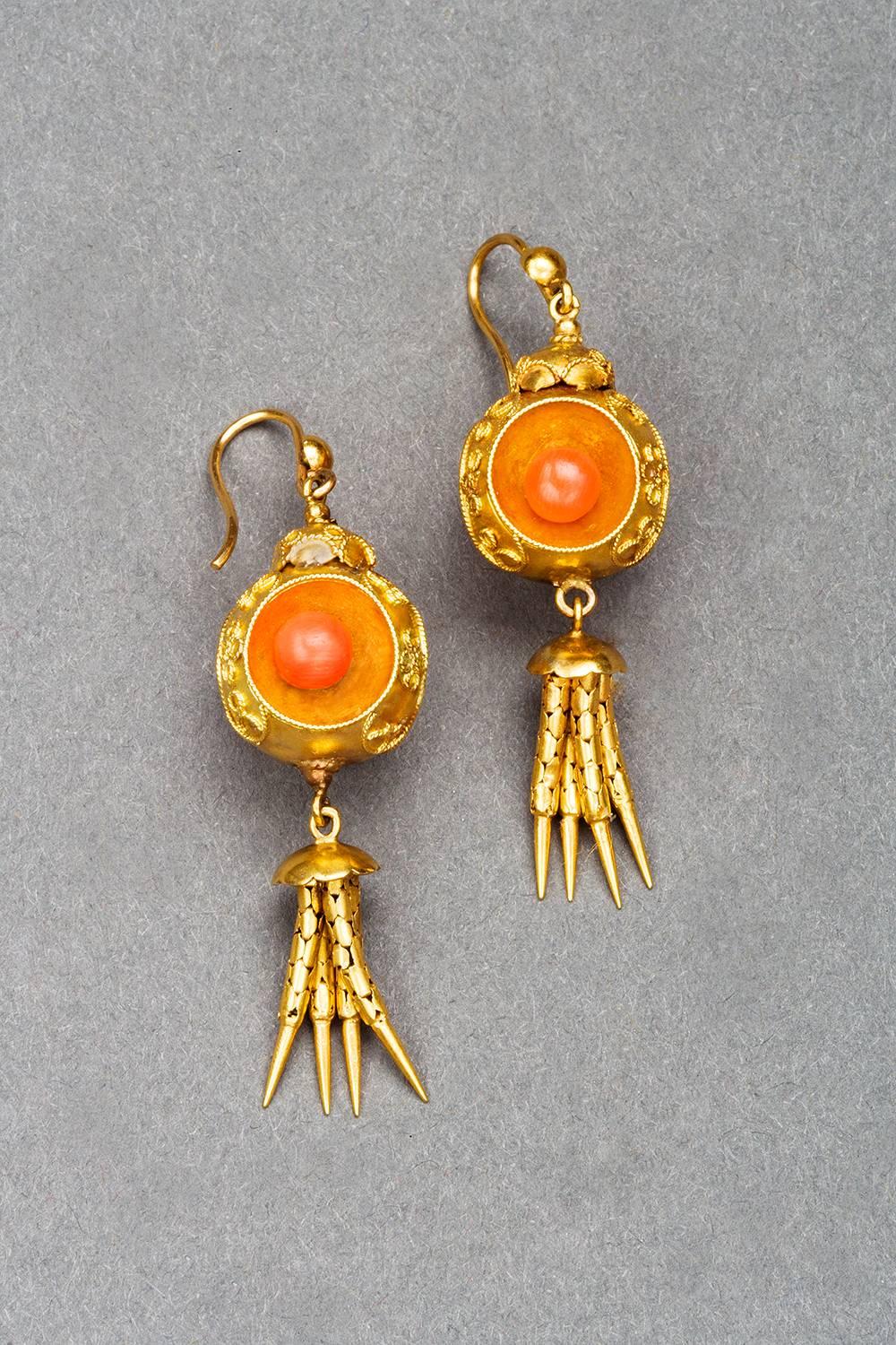 Victorian Coral 18k Gold Tassel Earrings, circa 1870 For Sale 2