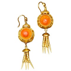 Orecchini di corallo vittoriani con nappe in oro 18k, 1870 circa