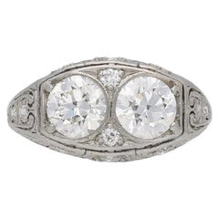 Bailey, Banks & Biddle Bague à deux pierres et diamants des années 1920