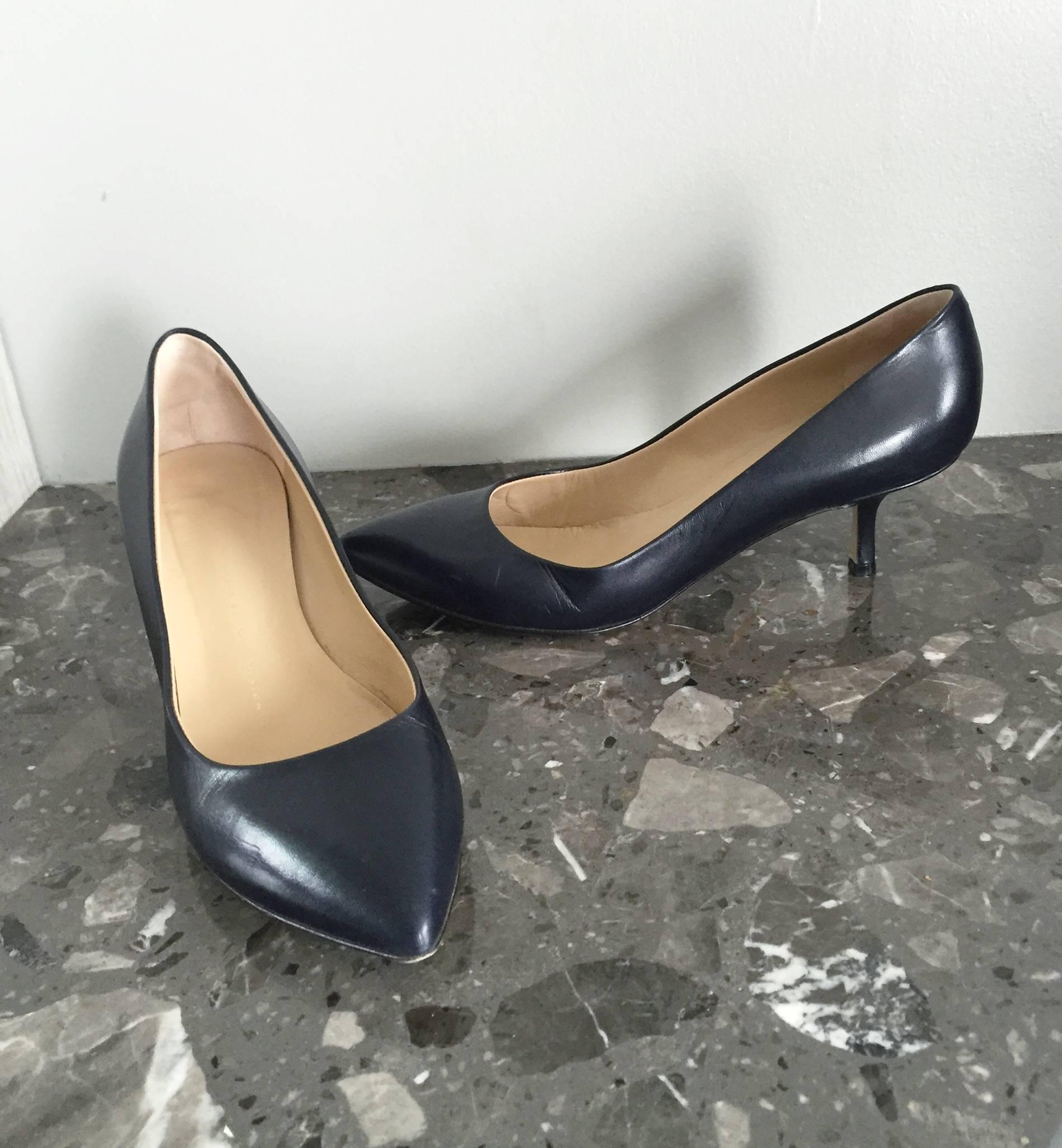 Beautiful Gisueppe Zanotti navy blue / midnight blue leather kitten heel pumps! We all know how hard navy blue pumps are to find, and these are simply wonderful! Great with jeans, yet great with a dress, suit, skirt, or trousers. Made in Italy. Worn