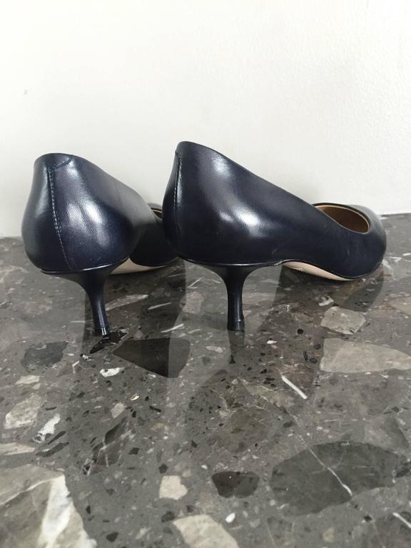 Gisueppe Zanotti Navy Blue Classic Size 40 / 10 Low Kitten Heel Pumps Shoes at 1stDibs | low 