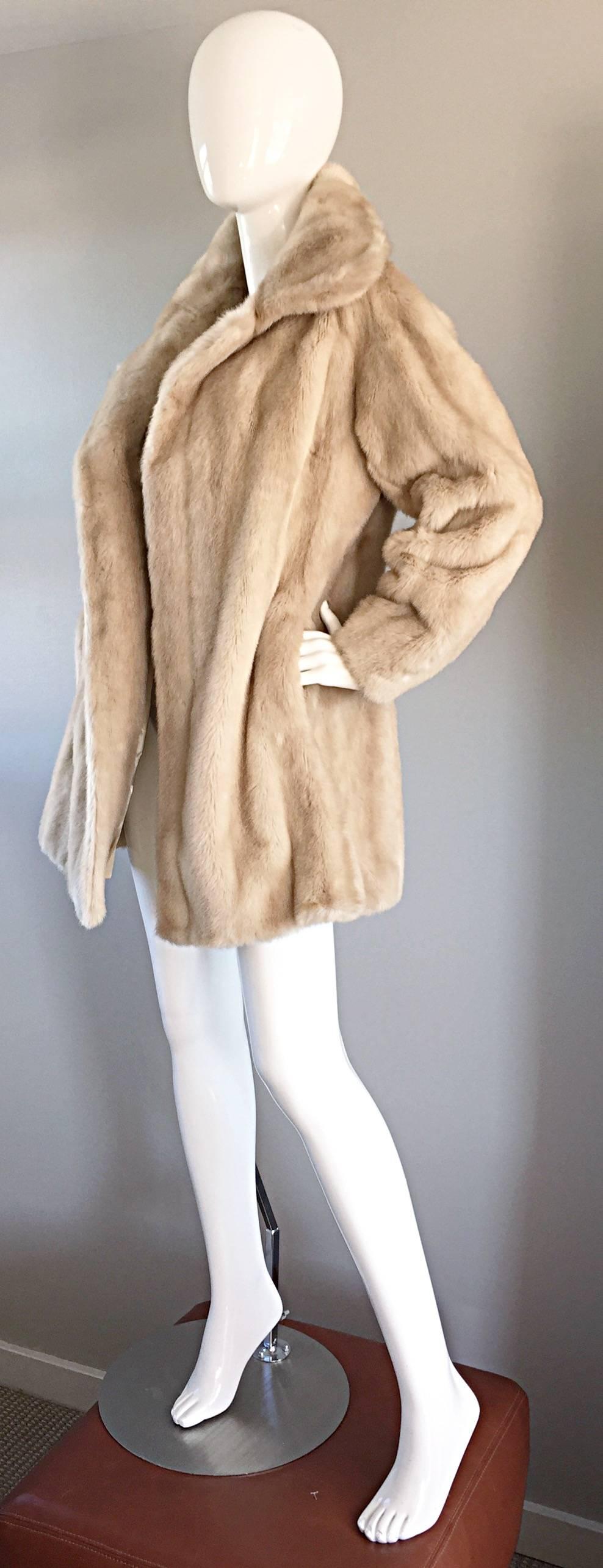 Incredible Vintage Lilli Ann 1960s Faux Fur Blonde Tan 60s Swing Jacket Coat  In Excellent Condition In San Diego, CA