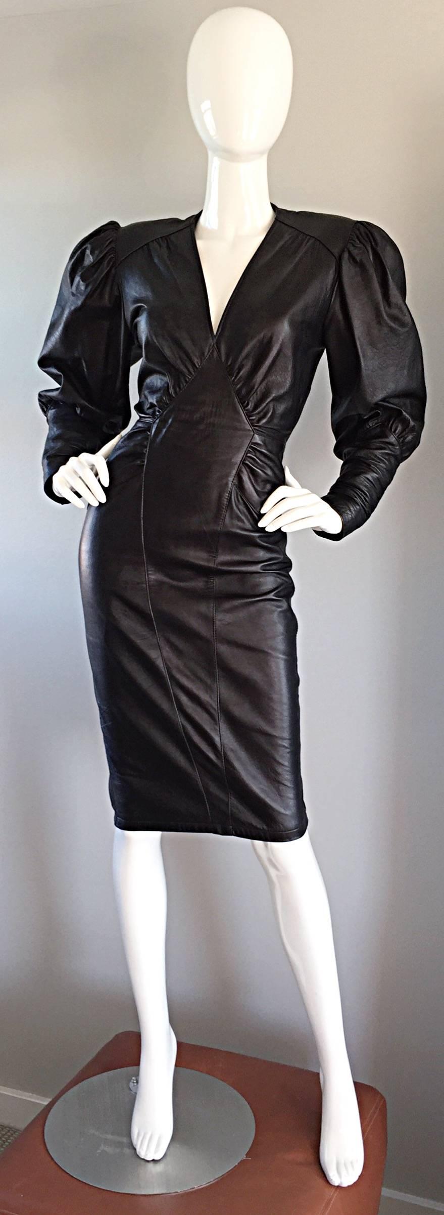 Sexy Vintage 1980s North Beach Leder 80s Body Con Avant Garde Open Back Kleid 1