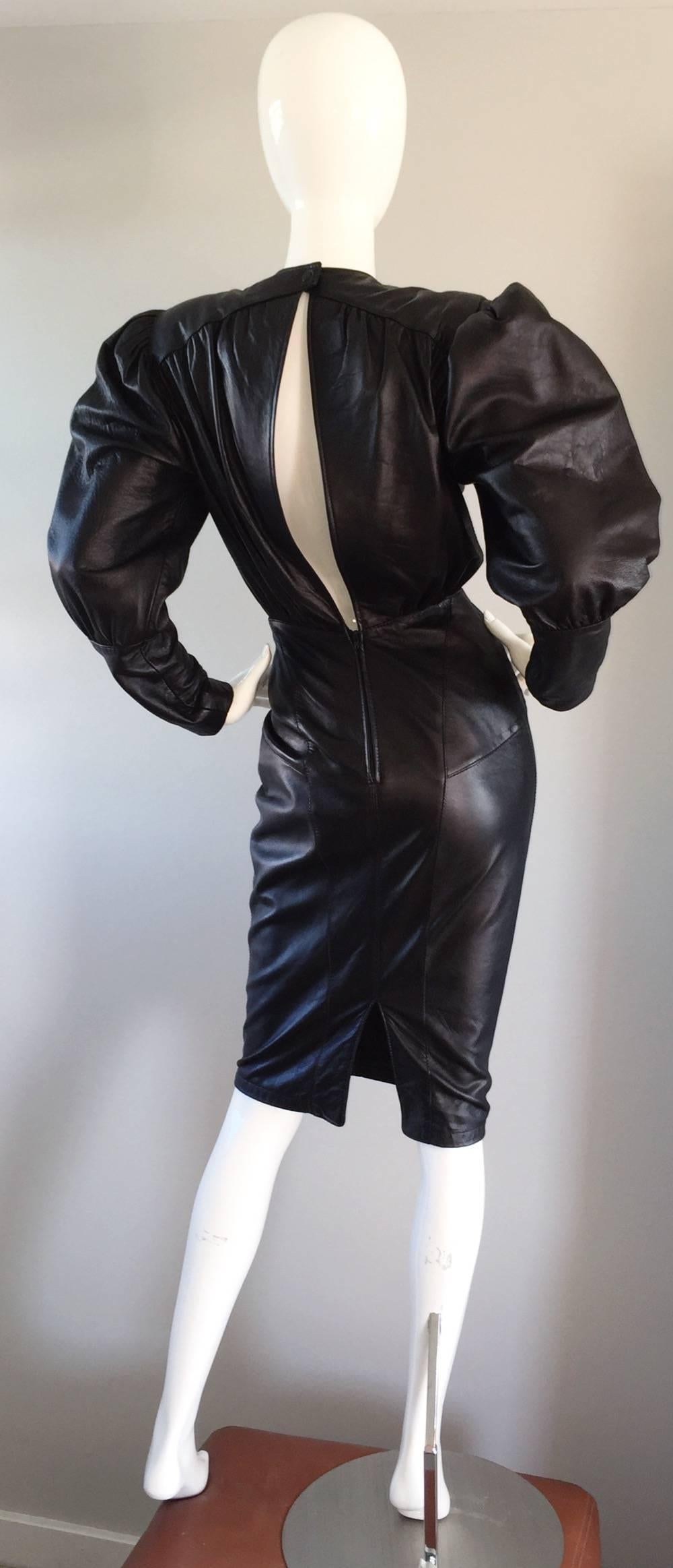 Sexy Vintage 1980s North Beach Leder 80s Body Con Avant Garde Open Back Kleid 2