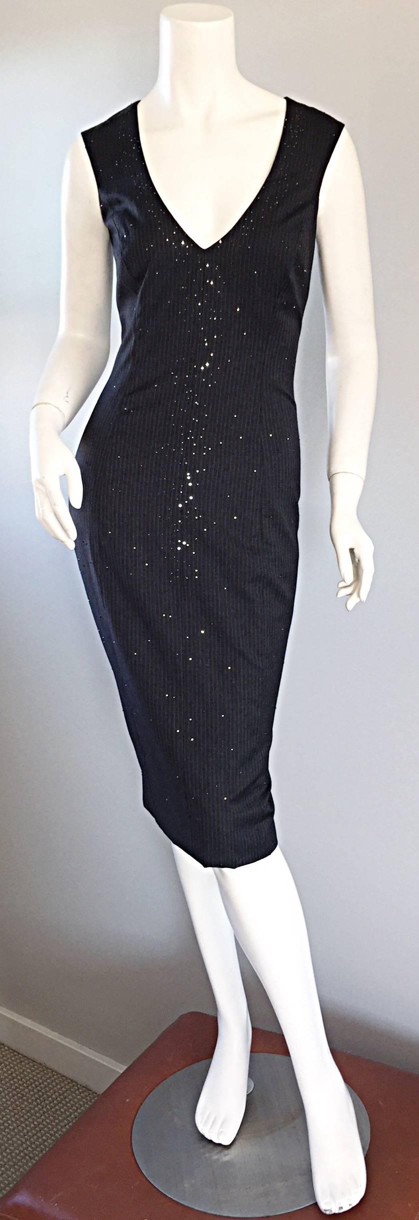 Exquisite Vintage James Purcell BNWT $2. 300 Graues Nadelstreifen-Kleid mit schwarzen Kristallen, Vintage im Angebot 1