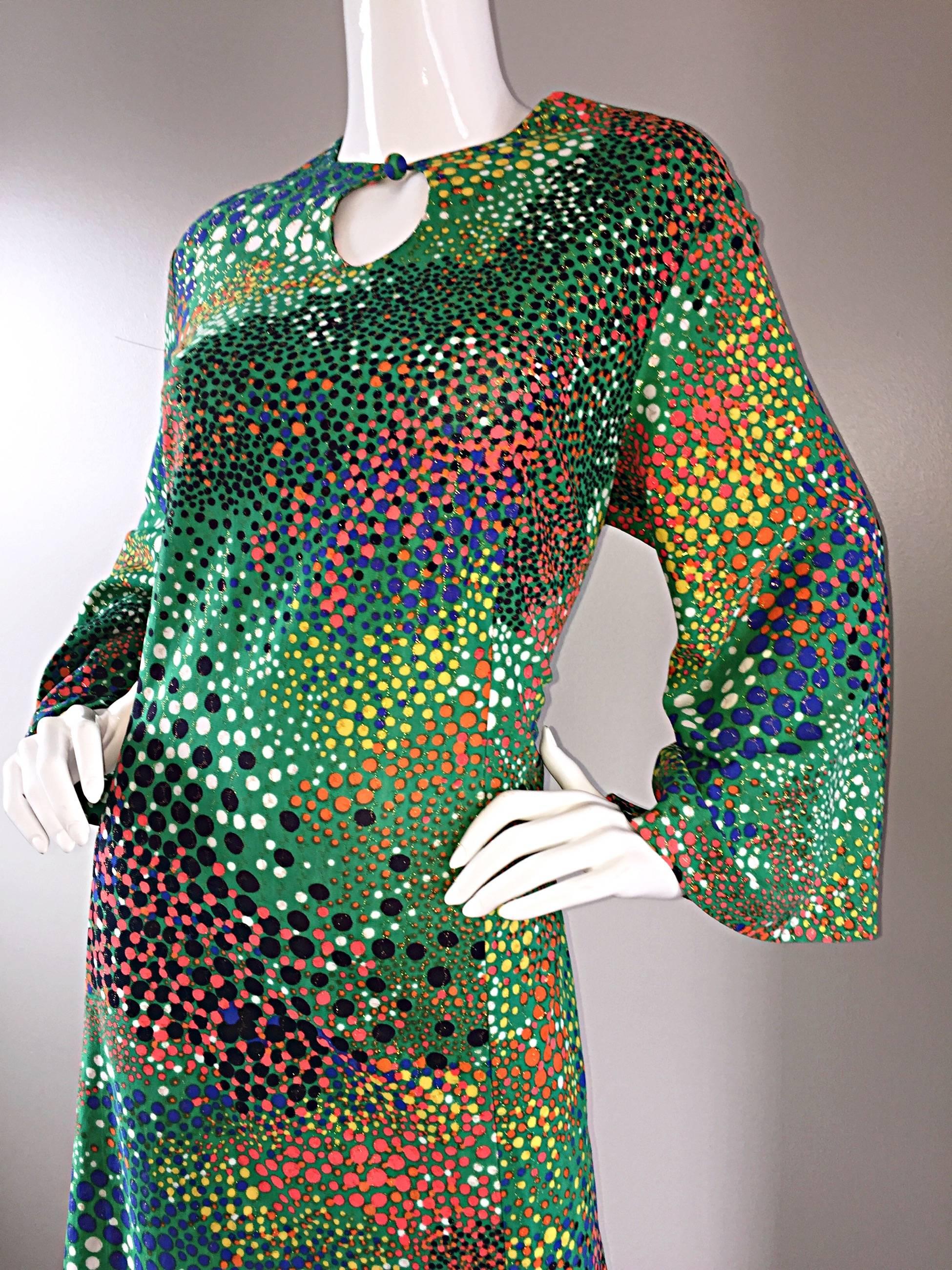 Amazing Vintage Ample Annie Colorful Abstract Keyhole Bell Sleeve Caftan Dress In Excellent Condition In San Diego, CA