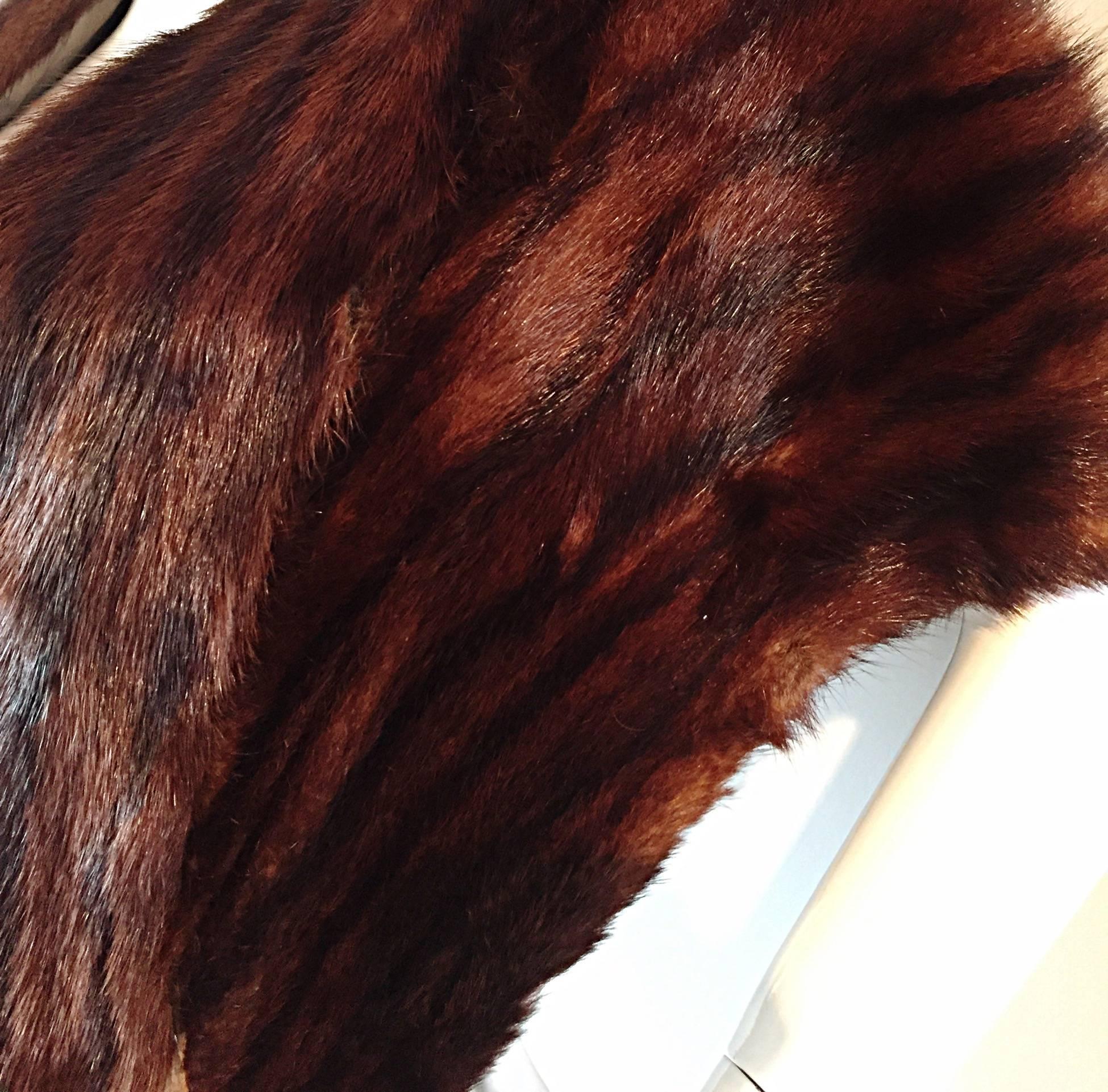 Beautiful 1950s 50s Vintage Beaver Fur Brown Shawl Stole Jacket In Excellent Condition In San Diego, CA