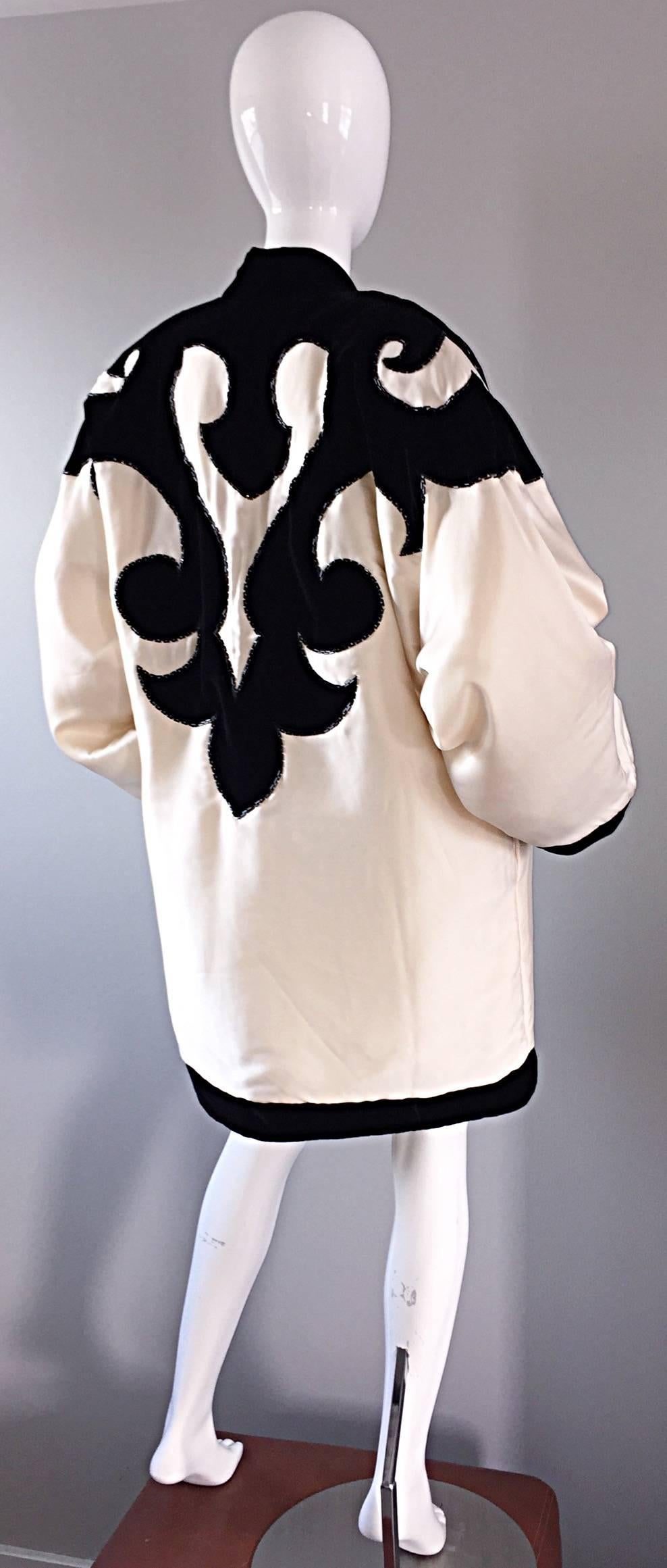 Amazing RARE vintage BILL TICE ivory and black kimono jacket! Ivory silk, with black silk velvet, encrusted with black beads. Such a chic silhouette, with an 'Ace of Spades' theme. Wide bell sleeves. Looks great with jeans, yet perfect paired over a