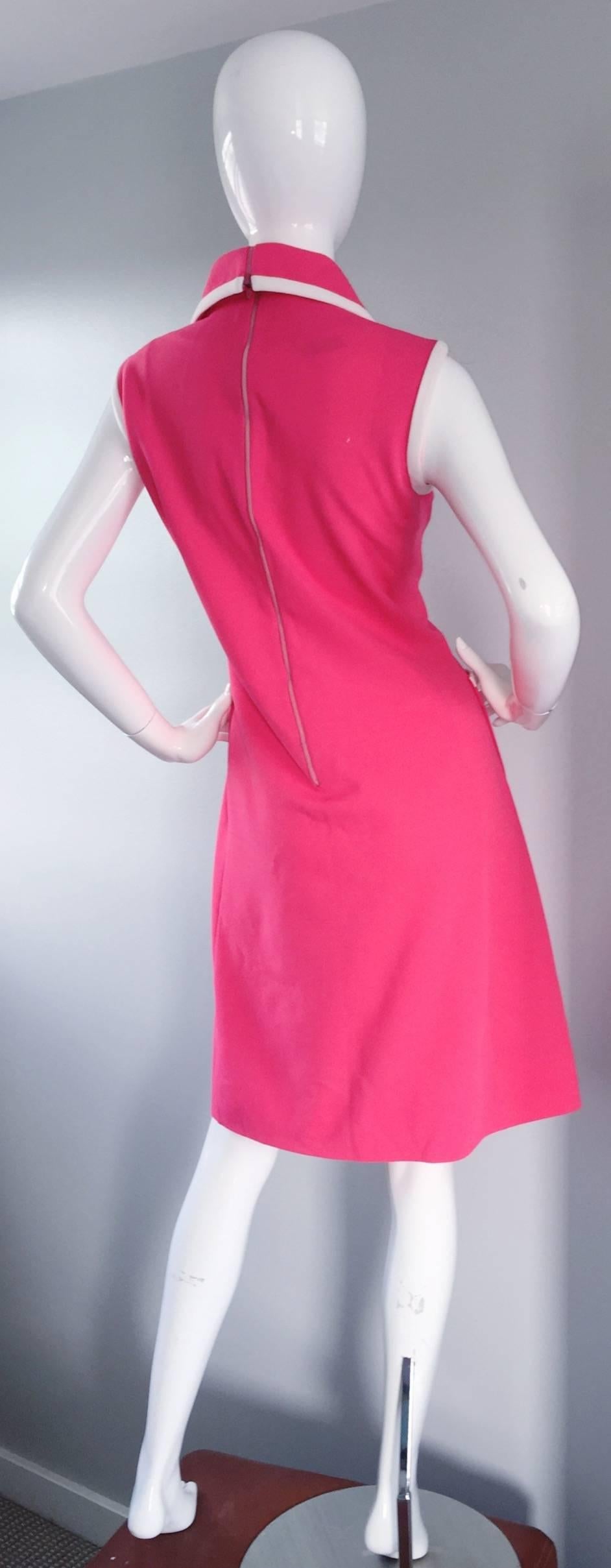 I. Magnin - Robe en maille trapèze rose vif et blanche, grande taille, chic, vintage, années 1960 Excellent état - En vente à San Diego, CA