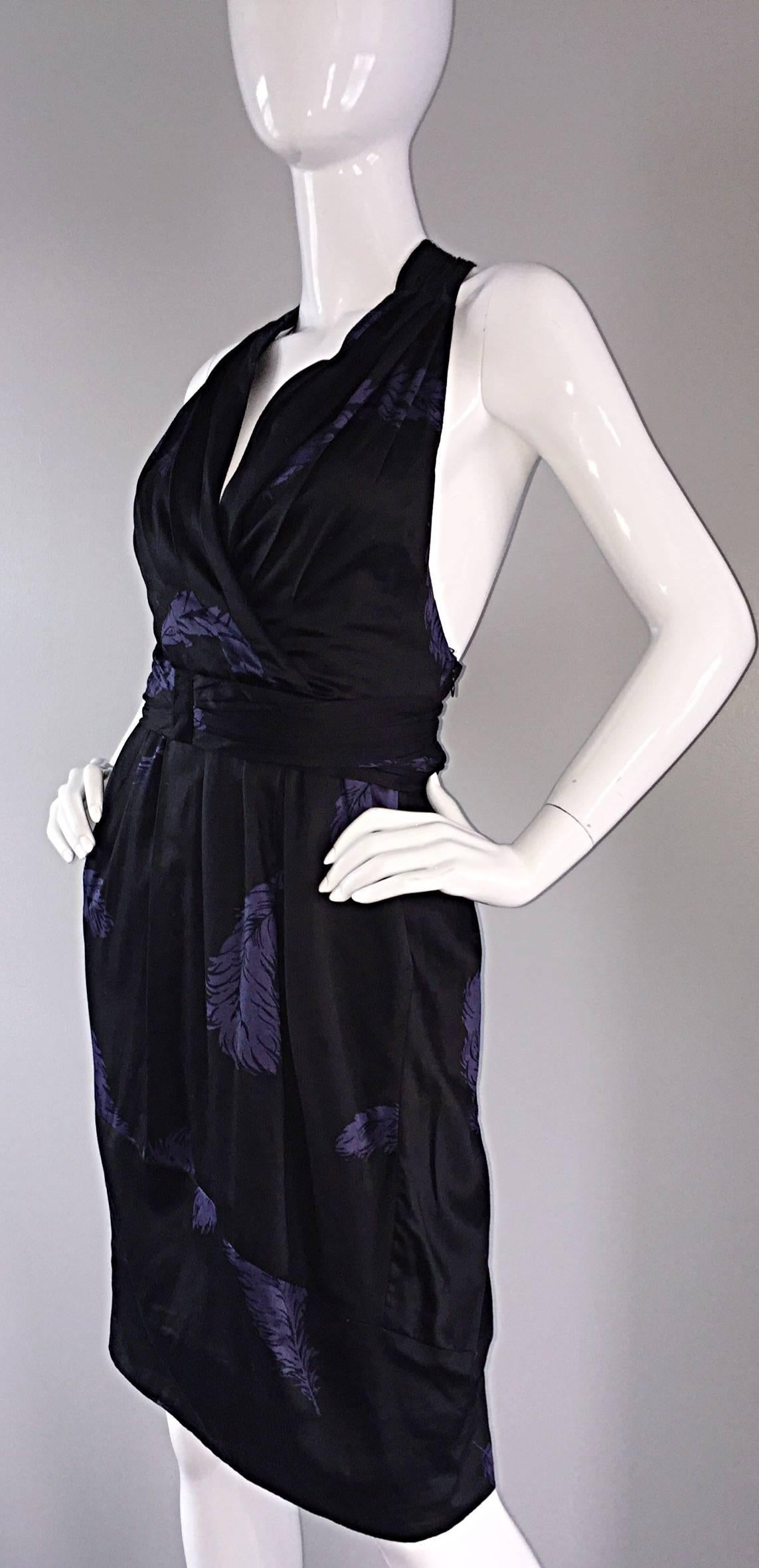 Marc Jacobs Sz 8 Black Purple Peacock Feather Print Cut Out Back Racerback Dress In Excellent Condition For Sale In San Diego, CA