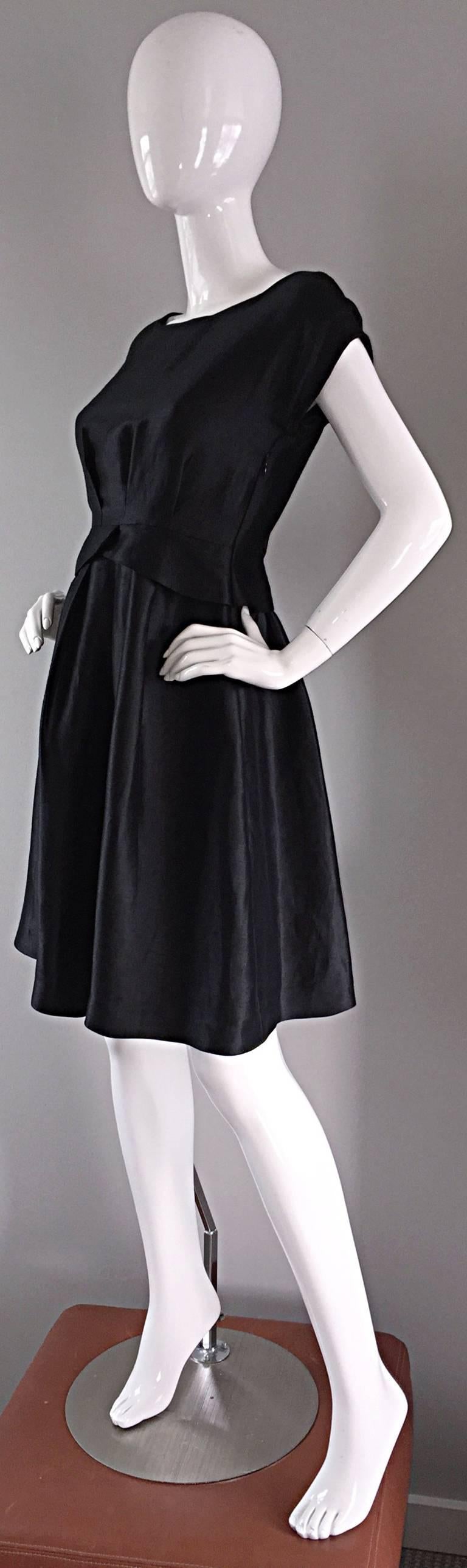 Moschino Black Size 6 Silk Fit n' Flare Perfect Little Black Cocktail Dress LBD  For Sale 5