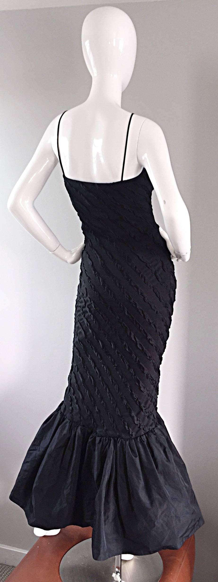 1950s Lilli Diamond Black Embroidered Vintage 50s Mermaid Bombshell Dress / Gown In Excellent Condition In San Diego, CA