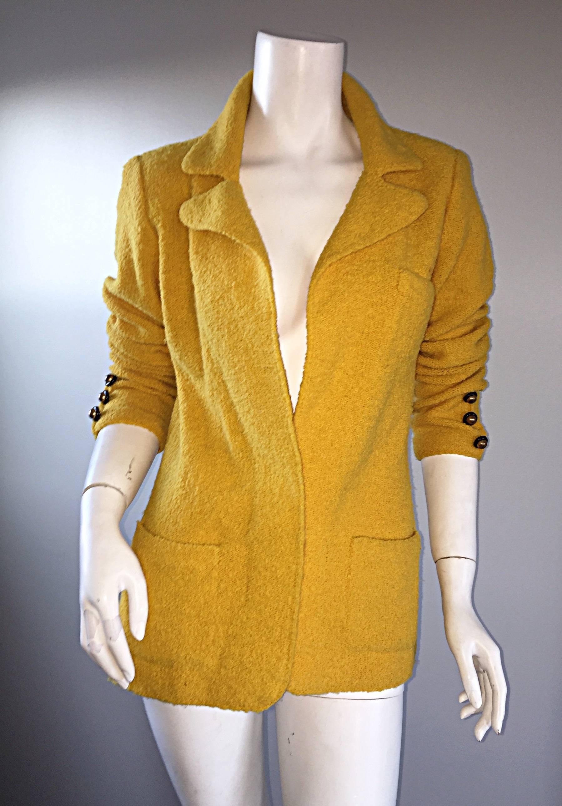 Vintage Adolfo 1970s Mustard Yellow Knit Blazer 70s Fitted Sweater Jacket  In Excellent Condition In San Diego, CA