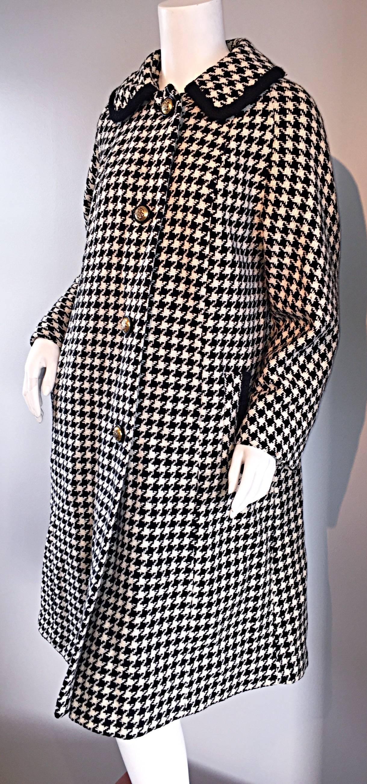 Adorable 1960s 60s Black and White Hounstooth Vintage Wool Swing Jacket / Coat 6