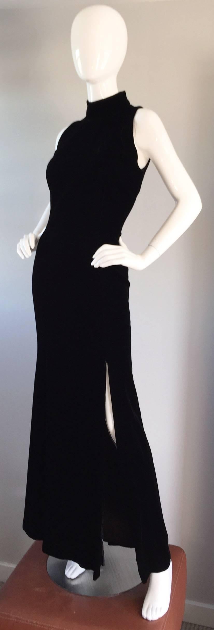 Elegant Vintage Arnold Scaasi Black Velvet High Neck Evening Dress / Gown 1