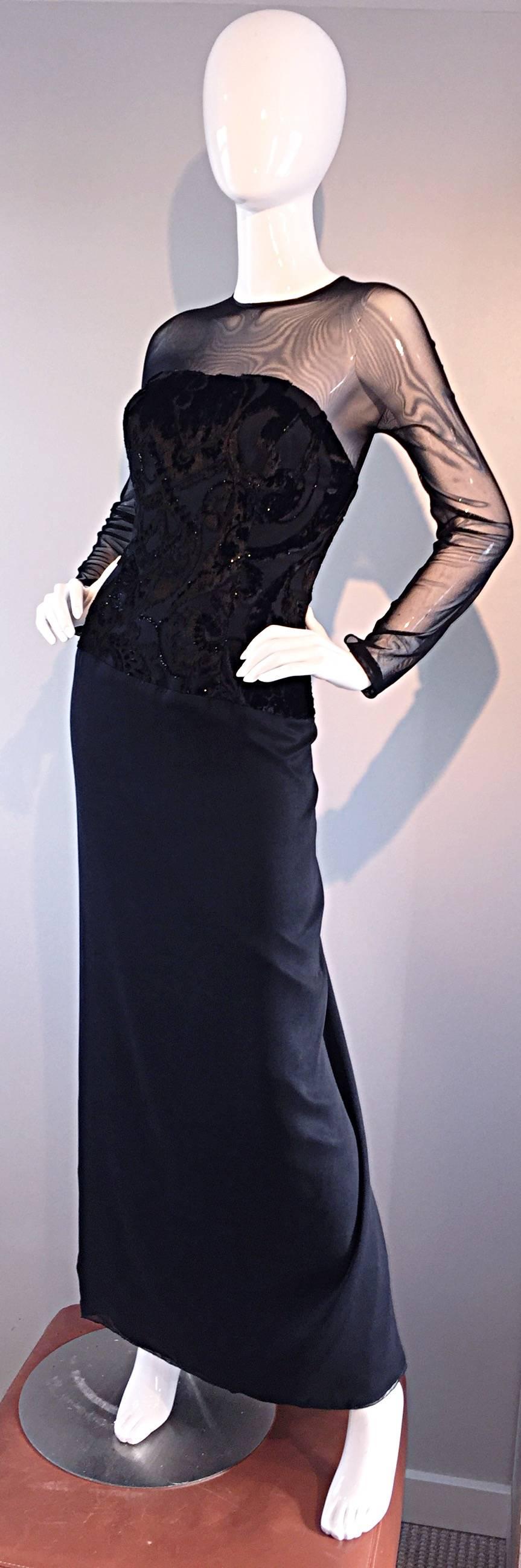 Michael Casey Couture - Robe à manches longues vintage en soie noire métallisée, taille 12 Pour femmes en vente