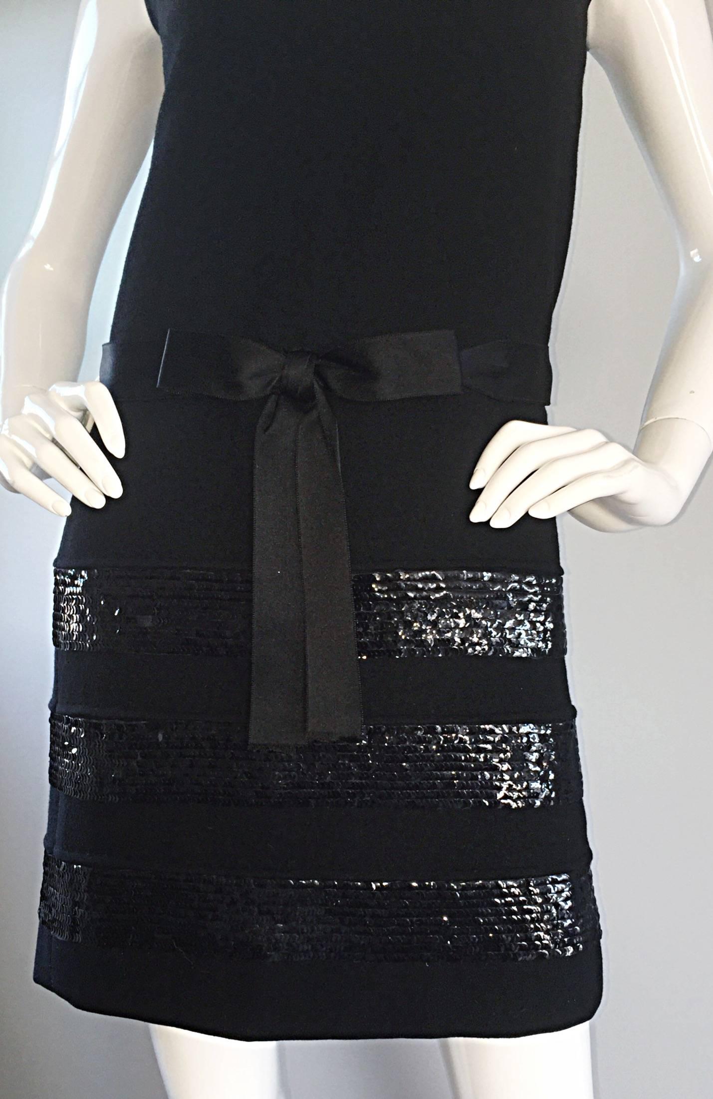 Women's 1960s Chester Weinberg Chic Vintage Black Wool + Sequins 60s Shift Dress w/ Bow For Sale