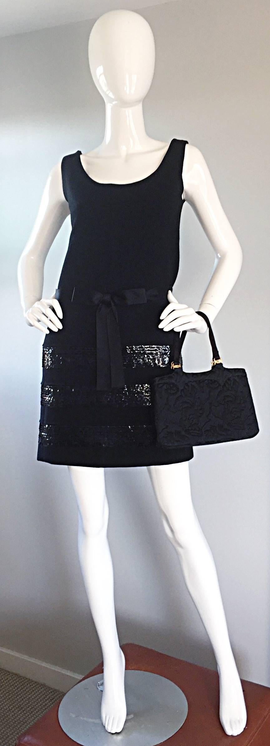 1960s Chester Weinberg Chic Vintage Black Wool + Sequins 60s Shift Dress w/ Bow In Excellent Condition For Sale In San Diego, CA