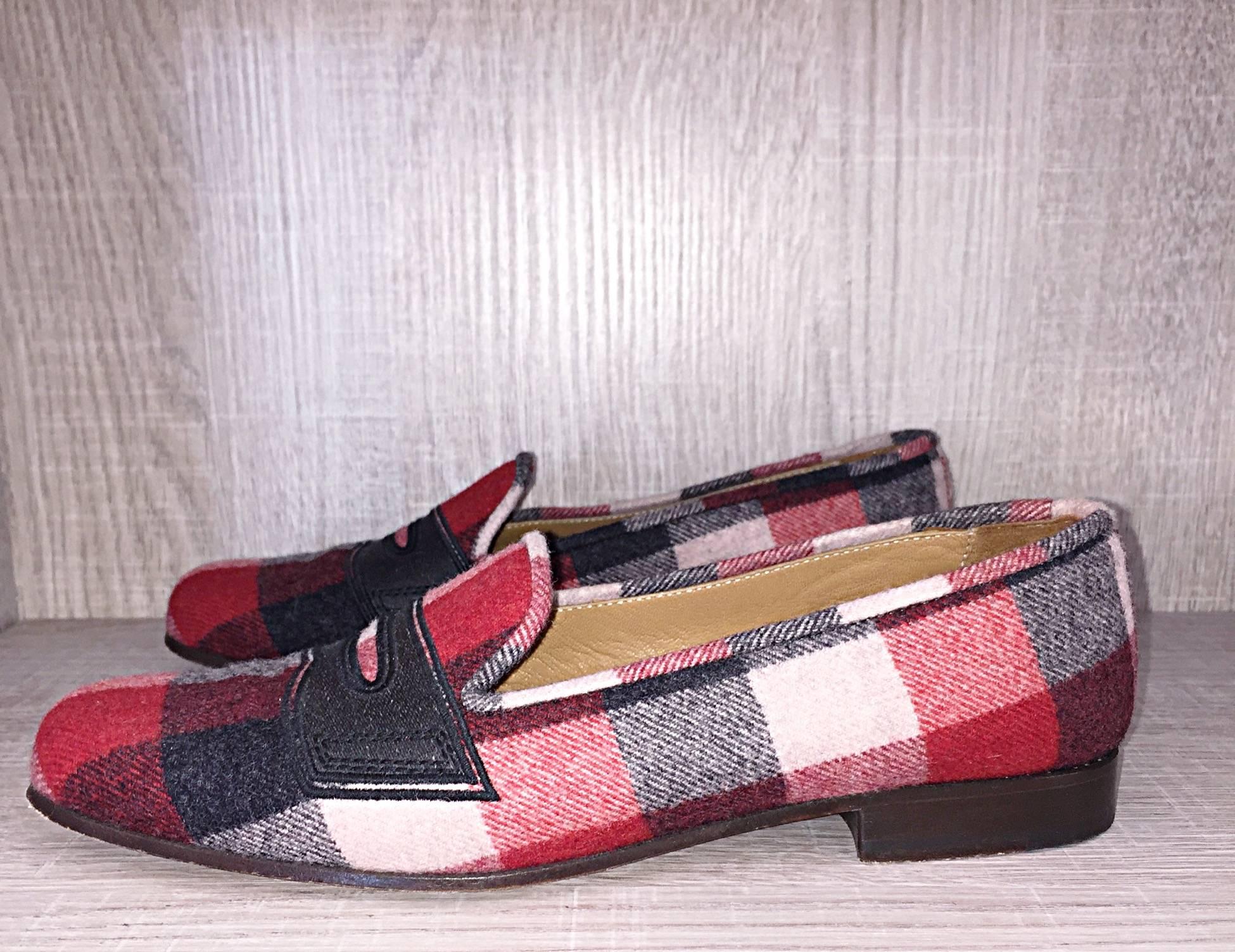 Rare Stubbs and Wootton for Black Fleece Red + White + Blue Plaid Shoes Sz. 8.5 In Excellent Condition In San Diego, CA