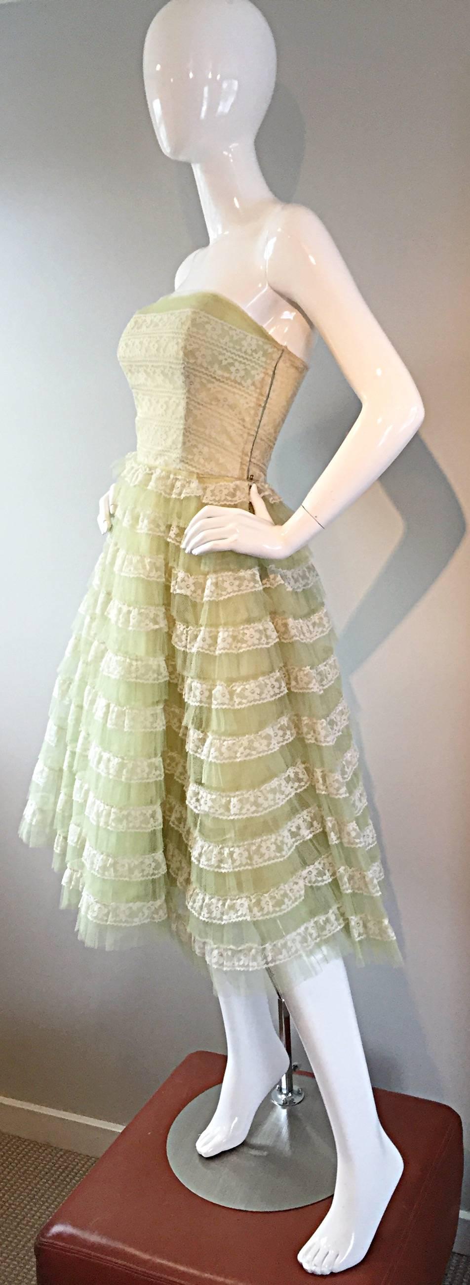 1950s strapless dress