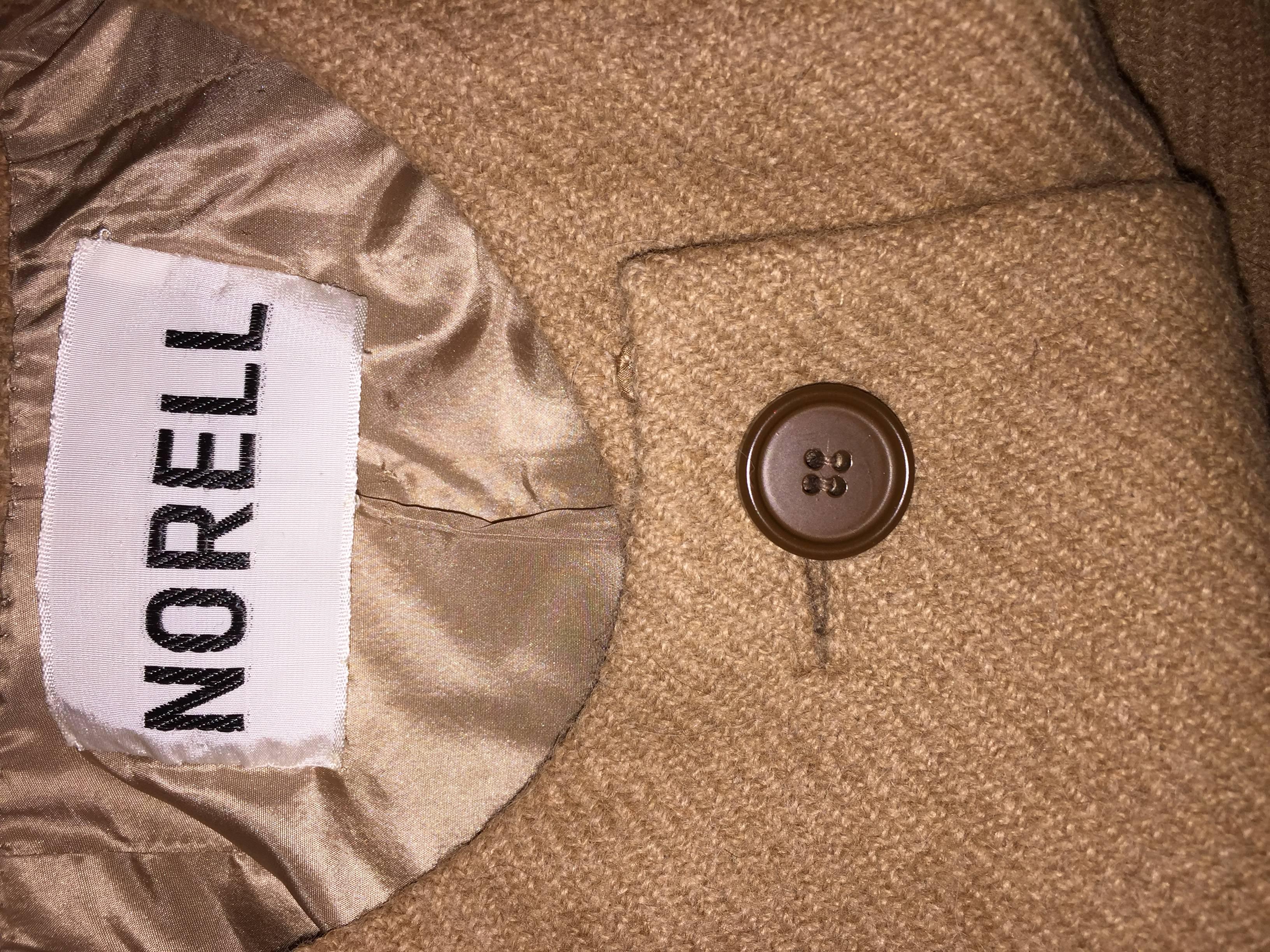 Women's  Norman Norell 1960s Size 12 Tan / Camel 60s Vintage Blazer Jacket + Skirt Suit For Sale