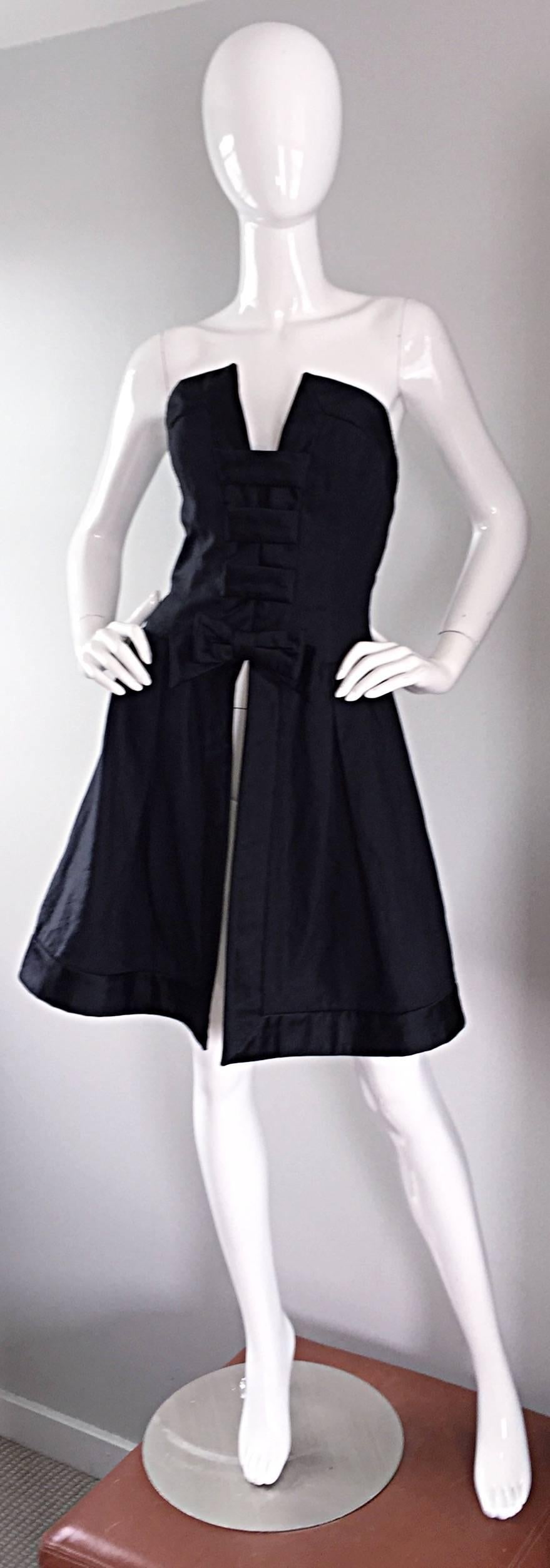 Vintage Rena Lange Schwarz Seide Avant Garde trägerlos Overkleid Cut Out Schleife Kleid im Angebot 2