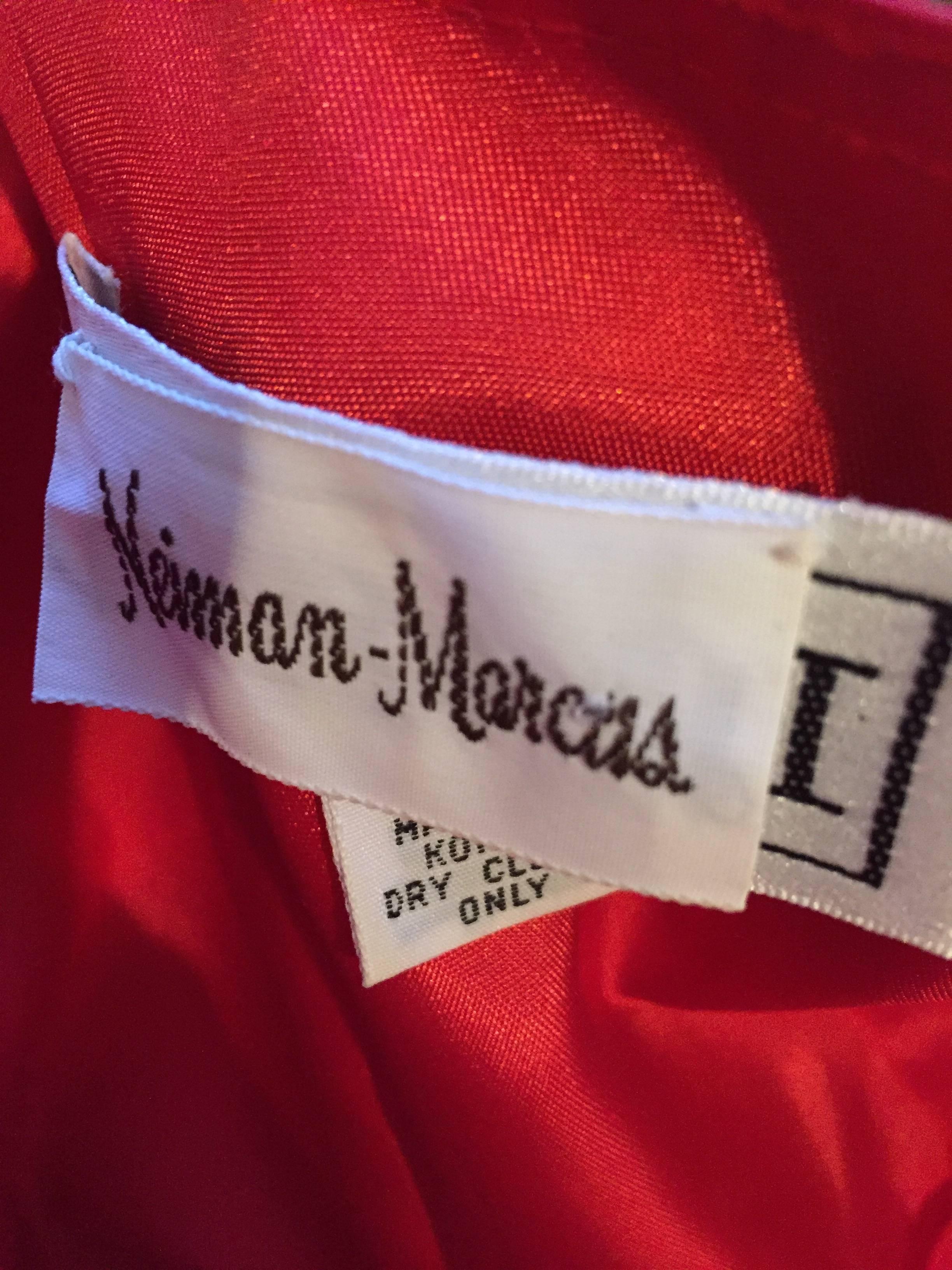 Neiman Marcus - Robe vintage sans bretelles à fleurs hawaïenne Origami Wiggle, taille 8 en vente 2