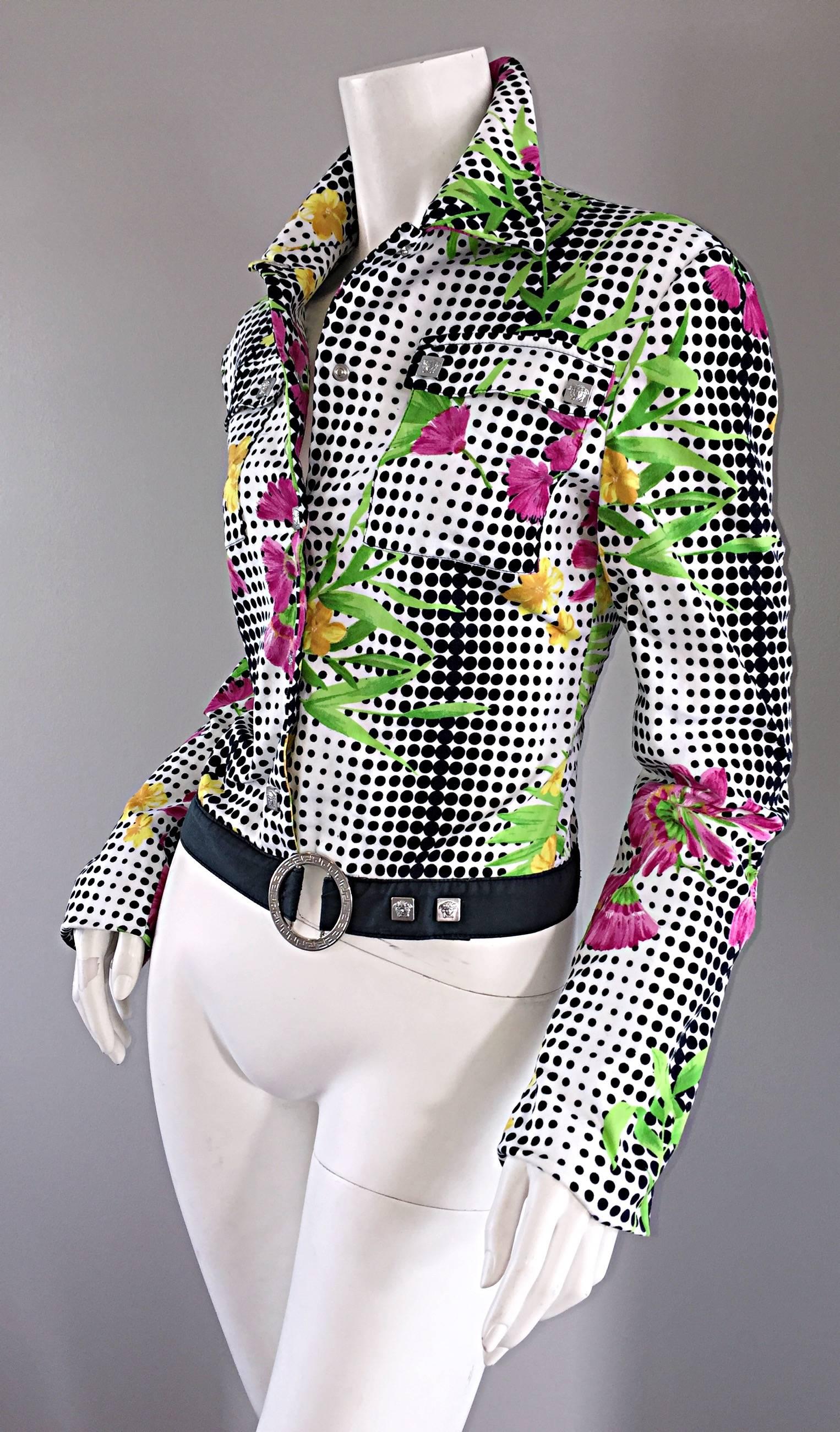 Important Vintage 1990s Gianni Versace Jeans Couture Op  Art Belted 90s Jacket For Sale 3