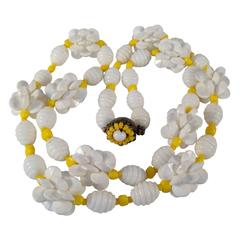 1960s Miriam Haskell White And Yellow Glass And Resin Bead Necklace 2