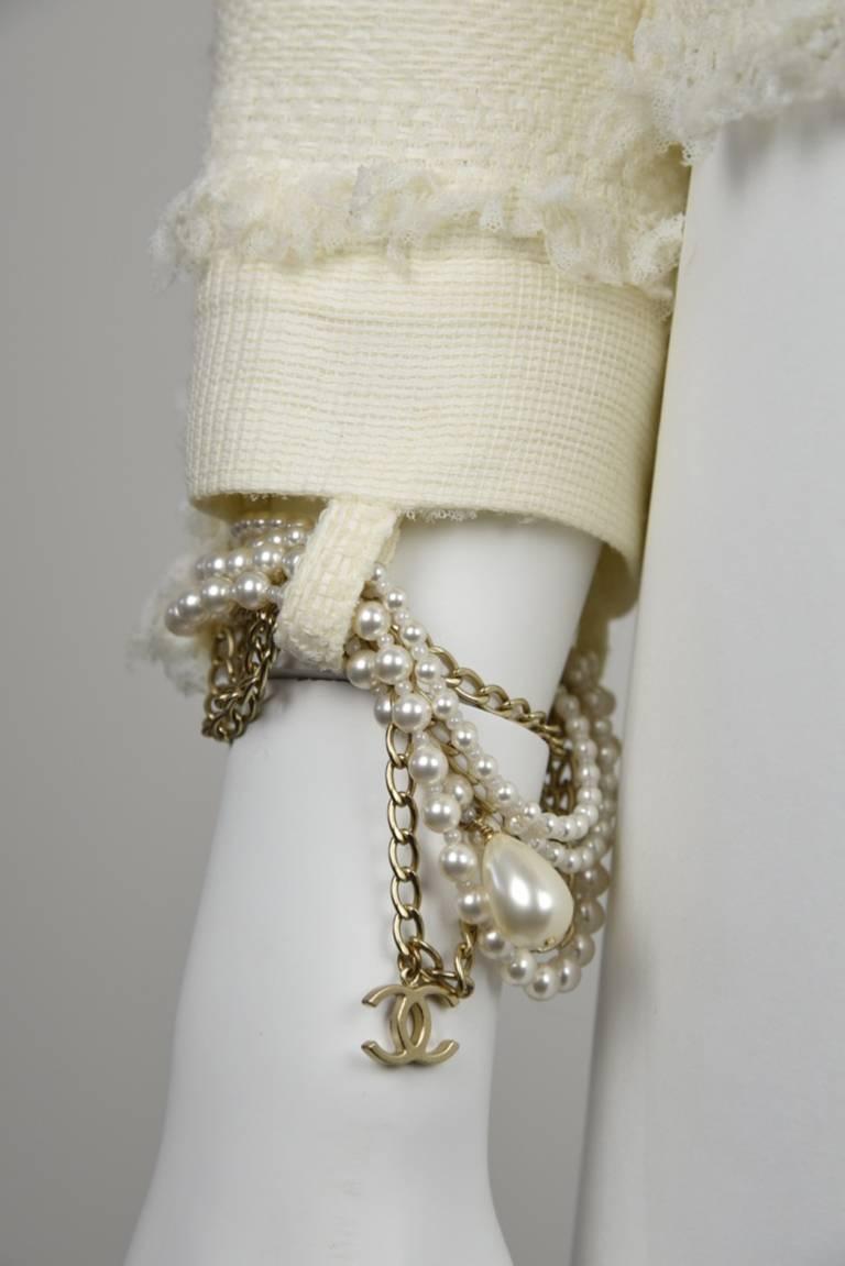 Women's Chanel 08P Demi Couture White Wool Jacket With 20 Pearl and Gold Chains FR36