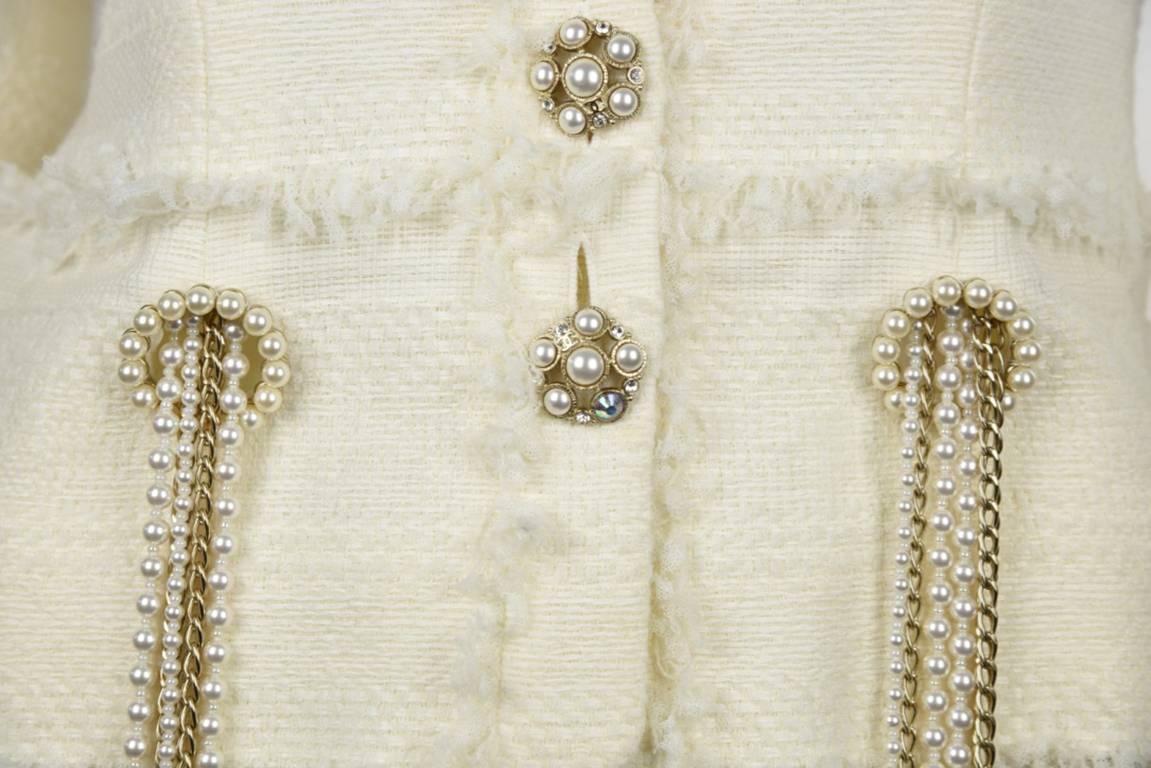 Chanel 08P Demi Couture White Wool Jacket With 20 Pearl and Gold Chains FR36 2