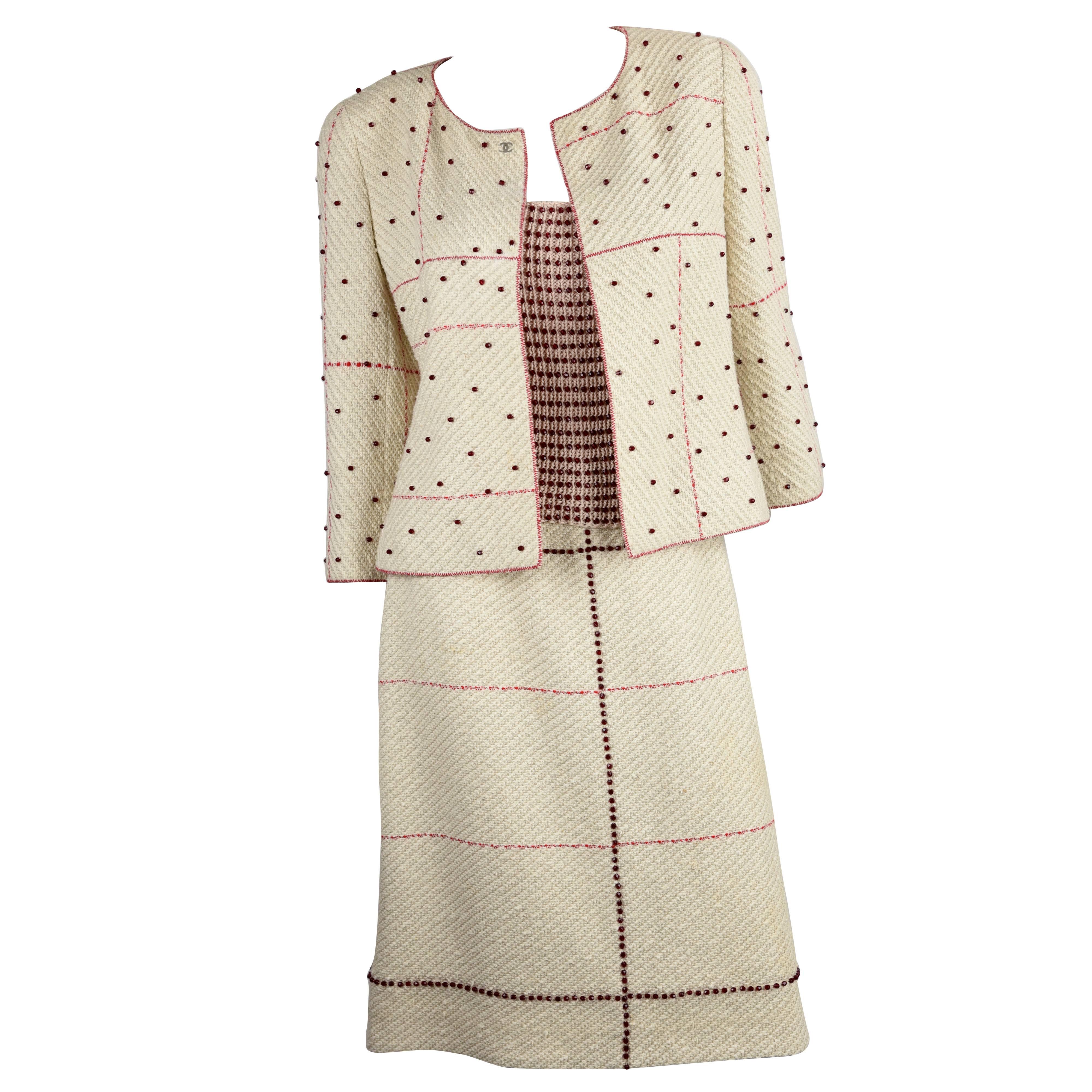 Chanel 2000C 3-Piece Linen Ensemble with Lesage red beading & Stitching FR 38 For Sale