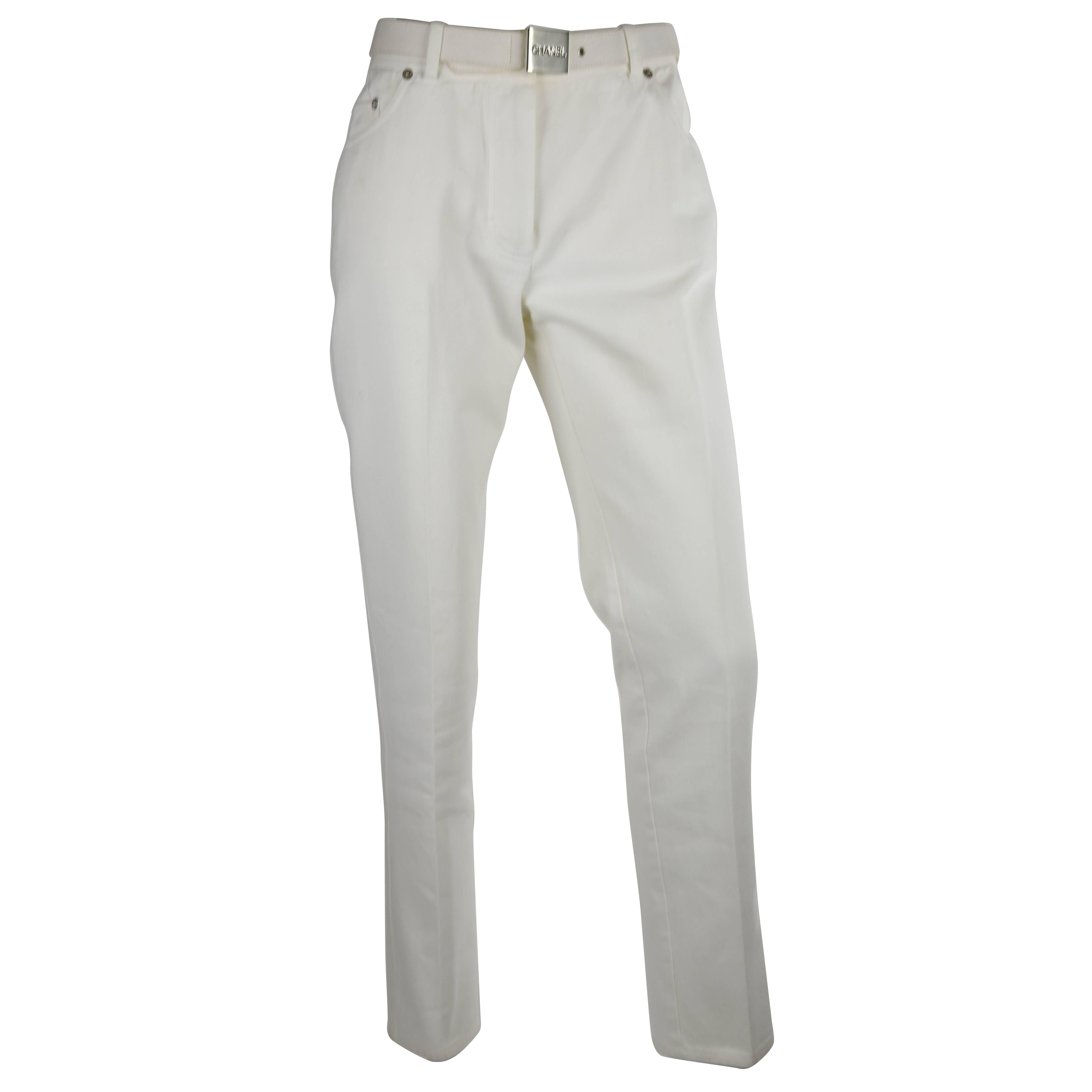 Chanel 1995P White Twill Cotton Jeans with Silver Belt Buckle & CC Pocket FR38 For Sale
